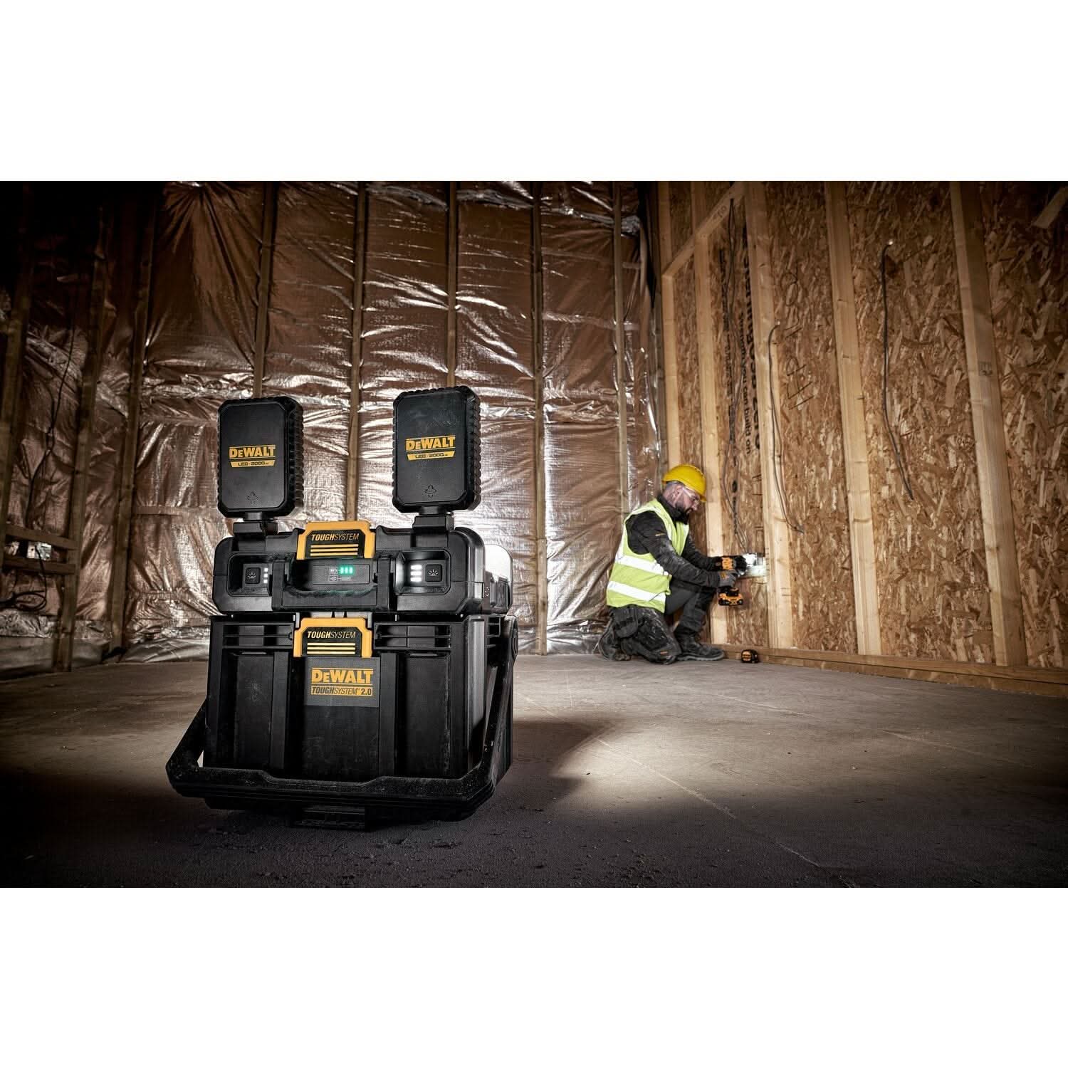 DeWalt 20V MAX ToughSystem 2.0 Light Box with 20V MAX XR POWERPACK 8.0Ah Battery