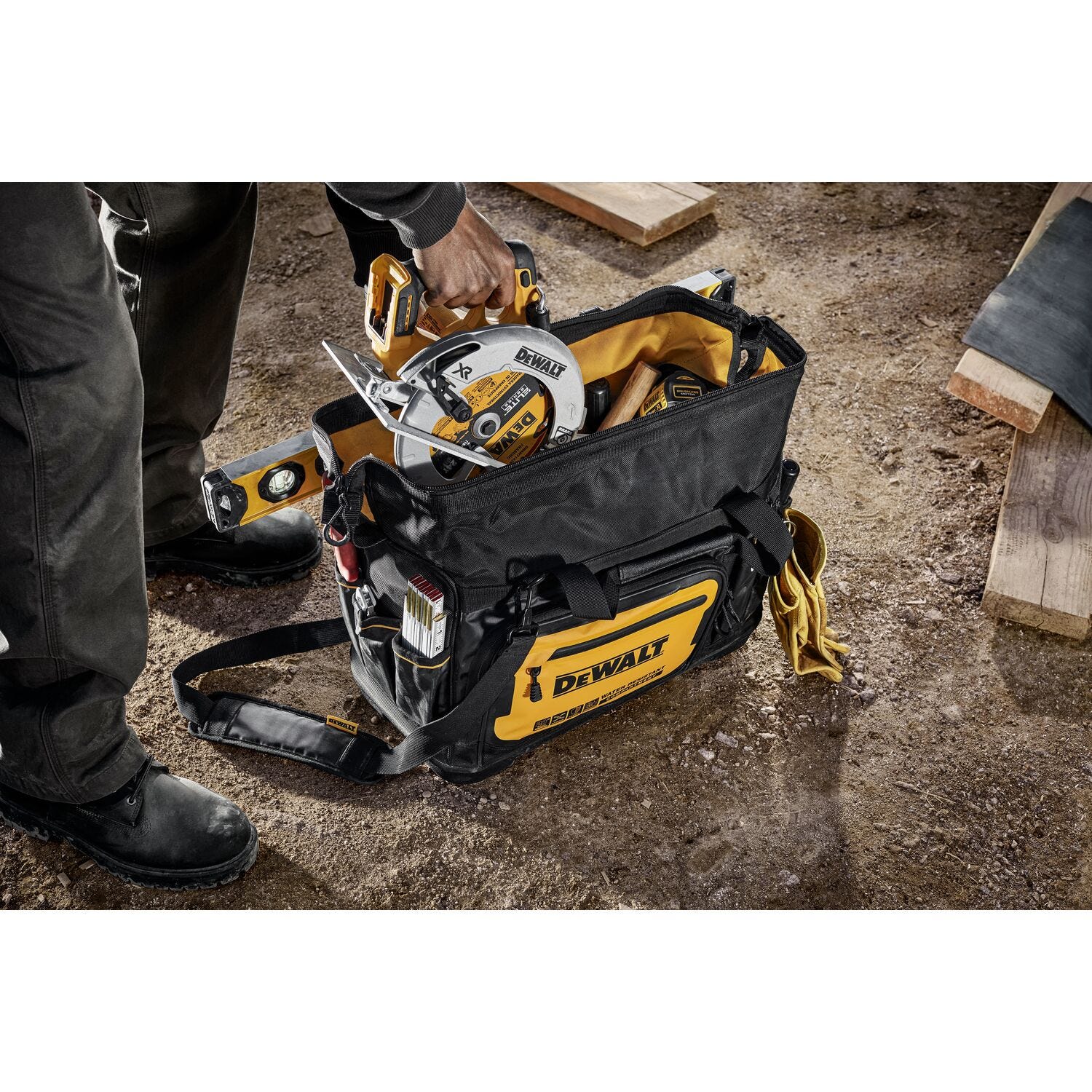 DeWalt DWST560104 20 in. PRO Open Mouth Tool Bag