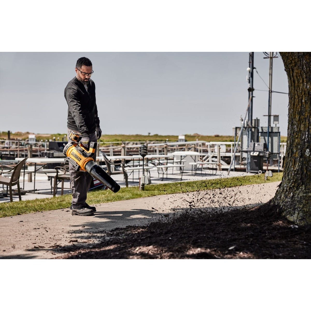 DeWalt DCBL777Y1 60V MAX High Power Brushless Blower 12.0Ah Kit