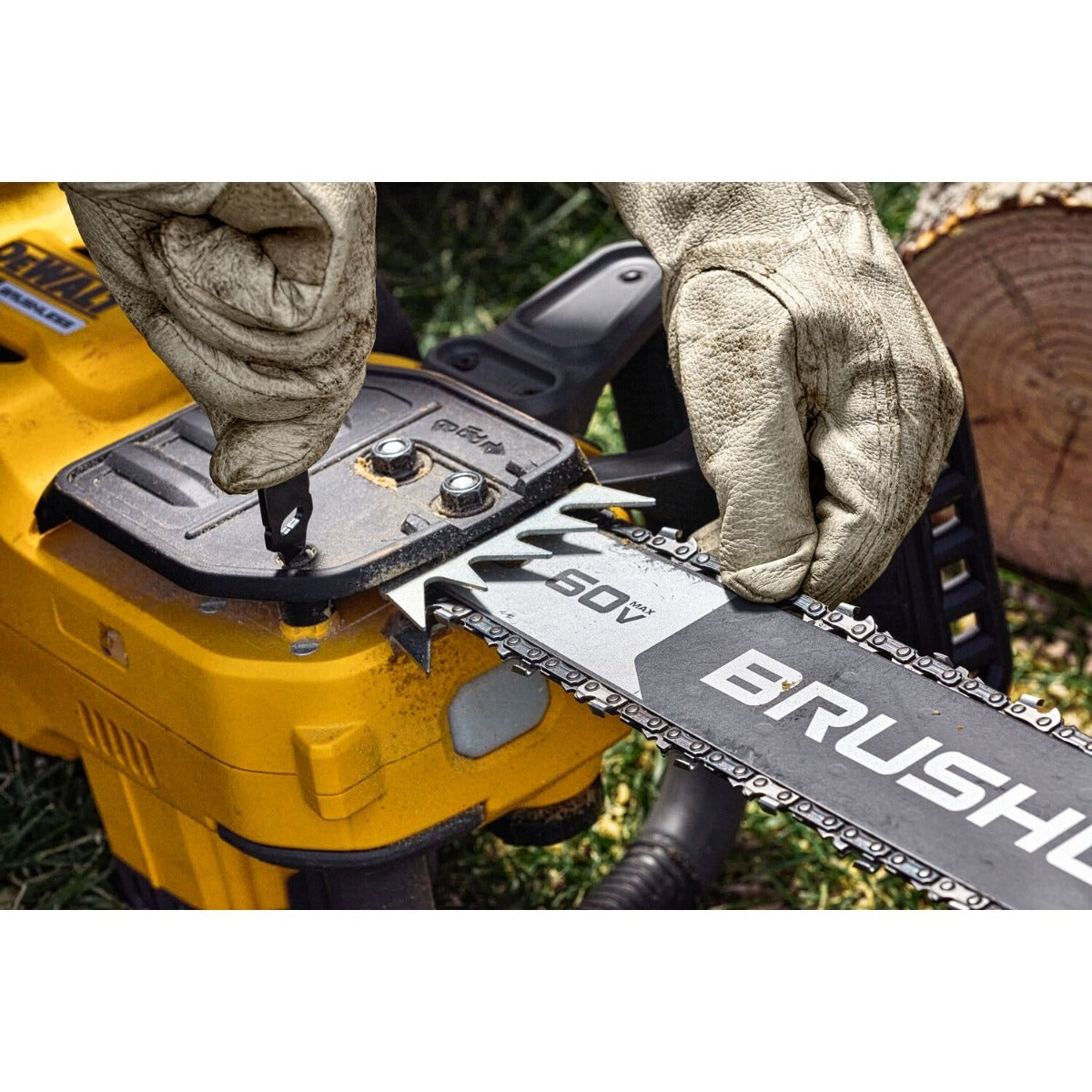 DeWalt DCCS677B 60V MAX Brushless 20 in. Chainsaw, Tool Only