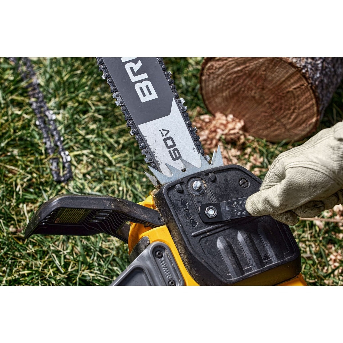 DeWalt DCCS677B 60V MAX Brushless 20 in. Chainsaw, Tool Only