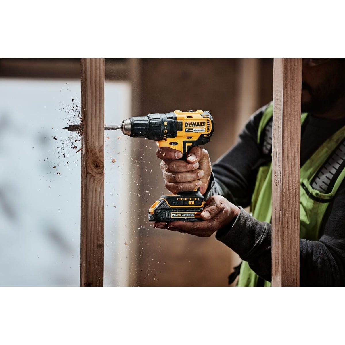 DeWalt DCD777D1 20V MAX Brushless Compact Drill Driver 2.0Ah Kit