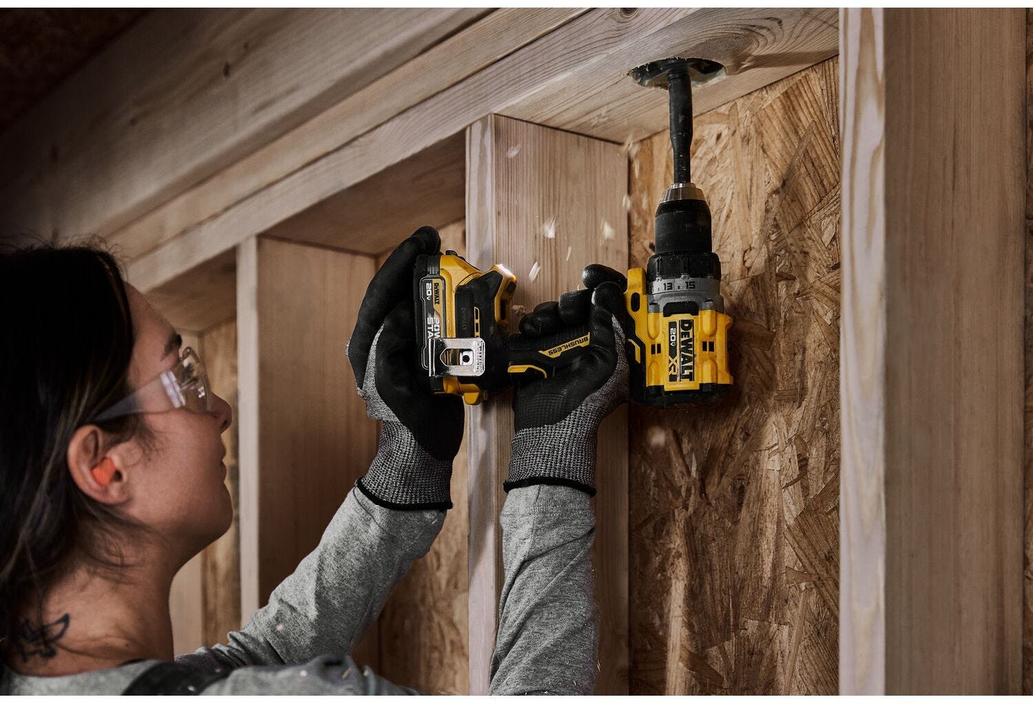 DeWALT DCD800B 20V MAX XR Brushless Compact 1/2-in. Drill/Driver, Tool Only