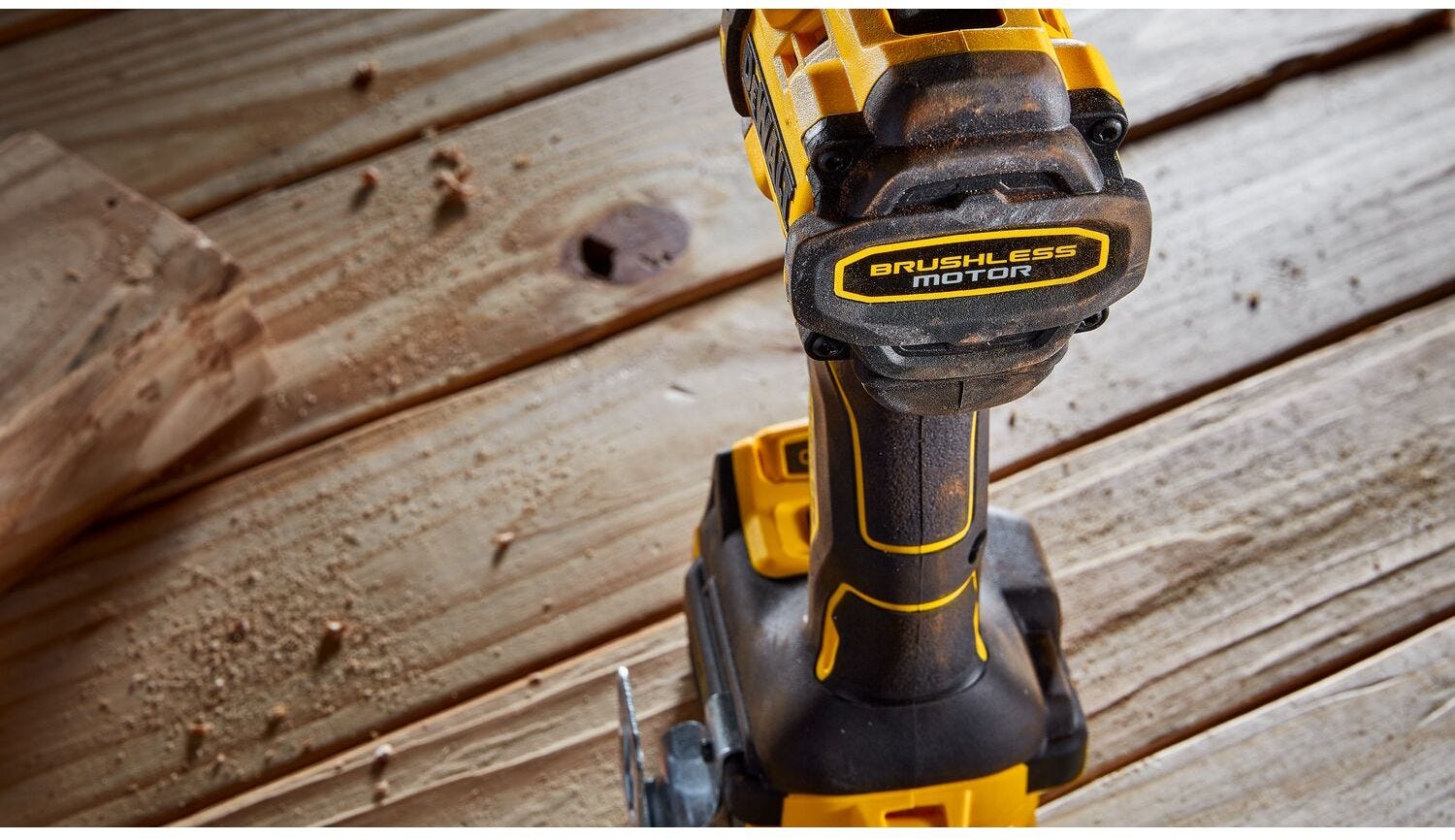 DeWALT DCD800D1E1 20V MAX XR Brushless Compact 1/2-in. Drill/Driver PowerStack 1.7Ah Kit