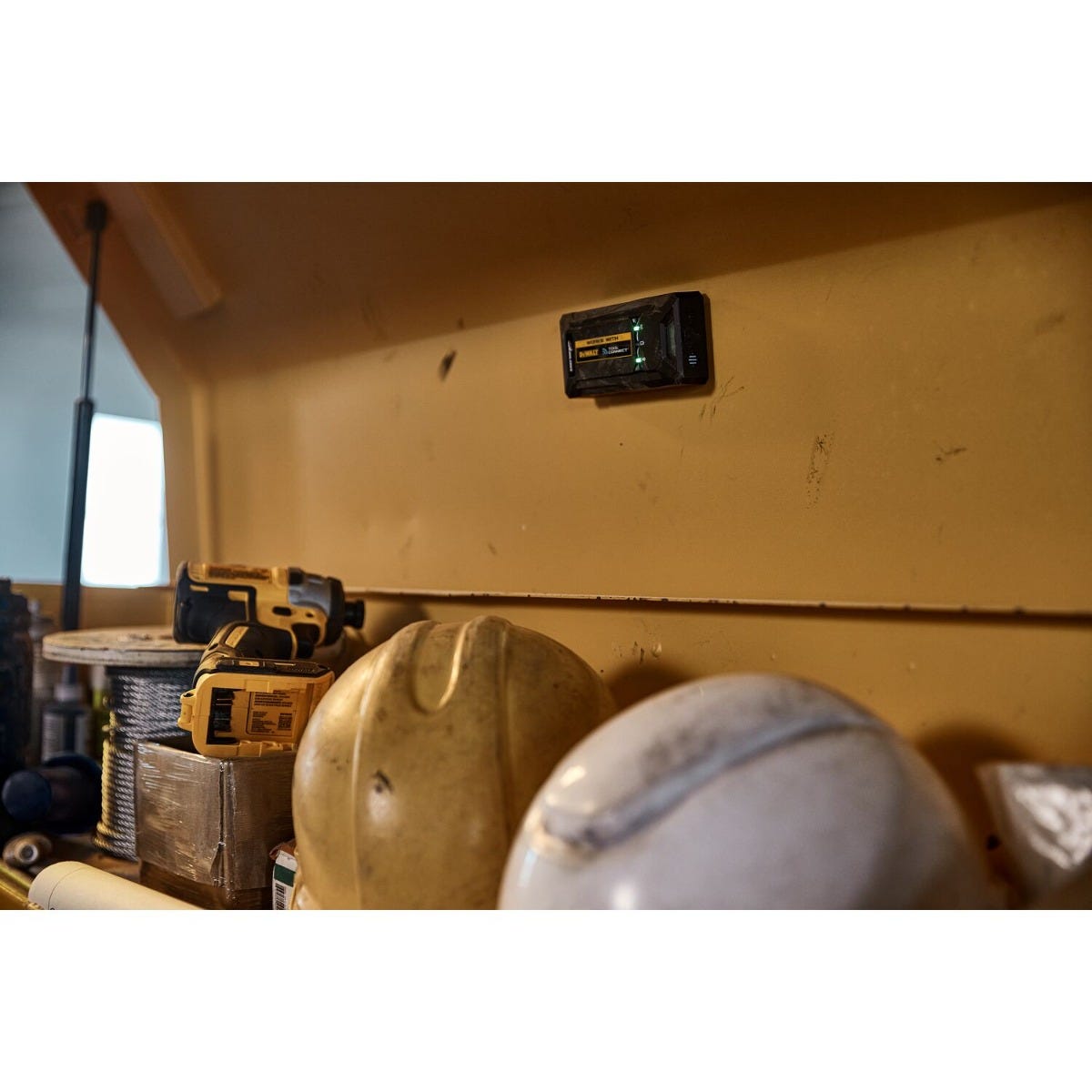 DeWALT DCE081 Construction Asset Gateway