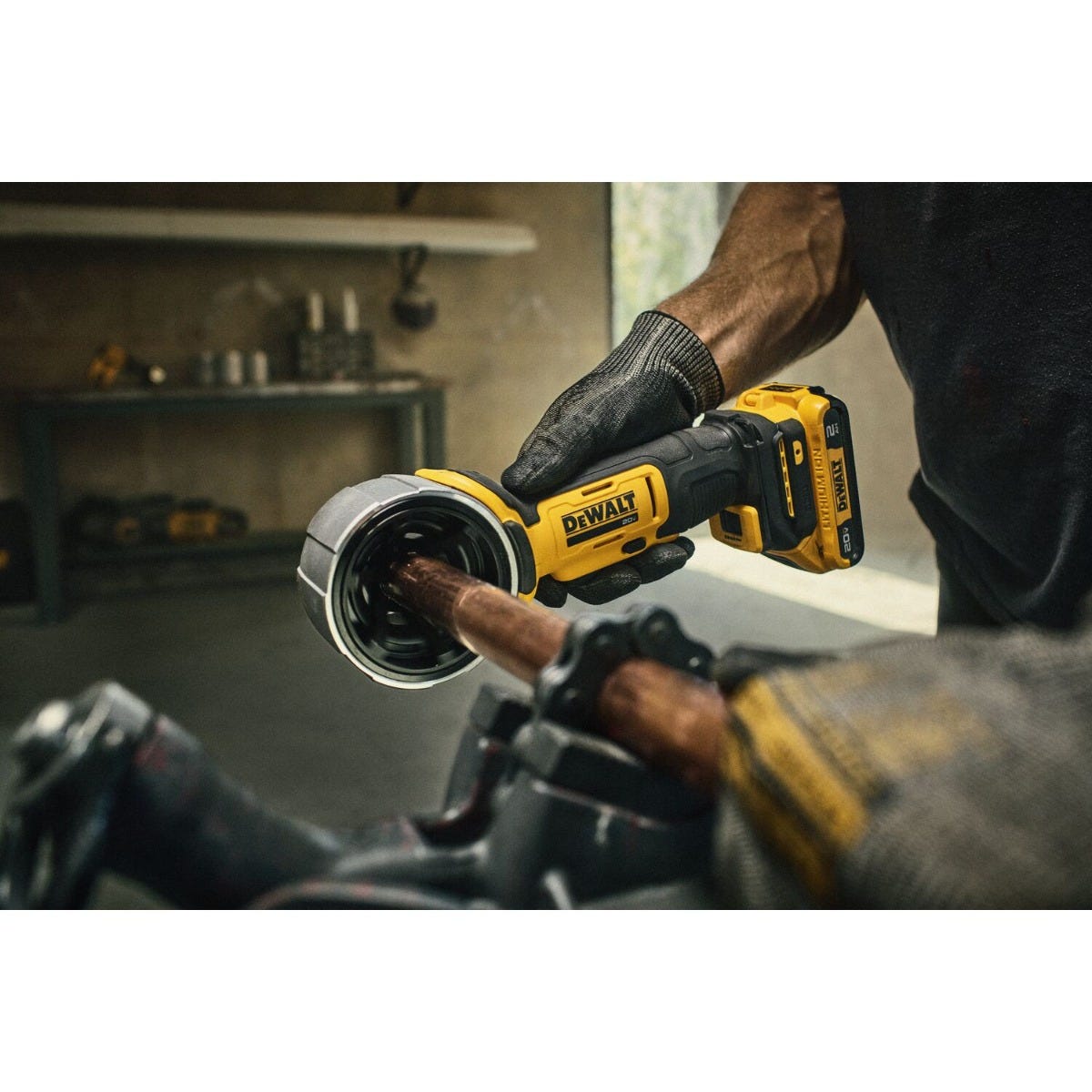 DeWALT DCE710B DEWALT 20V MAX Pipe Deburring Tool, Tool Only