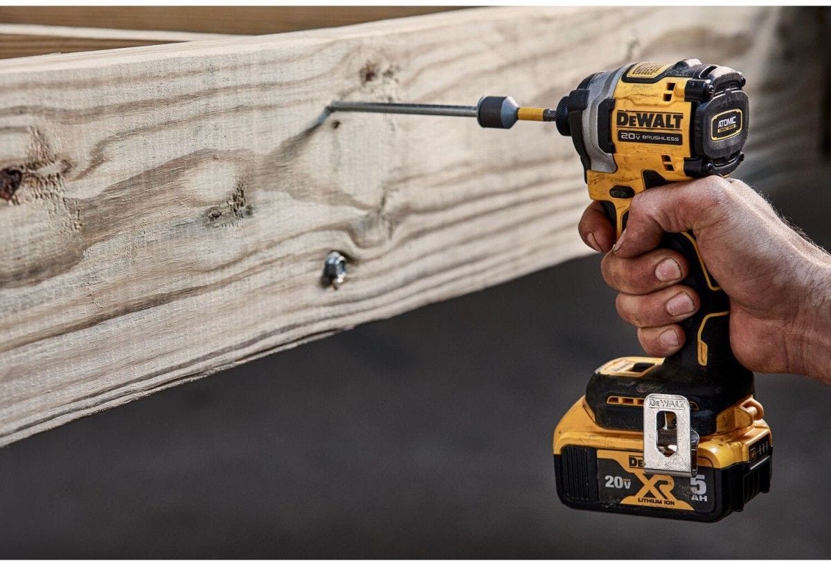 DeWALT DCF850P1 ATOMIC 20V MAX* 1/4 -in. Brushless Cordless 3-Speed Impact Driver Kit, 1 Battery