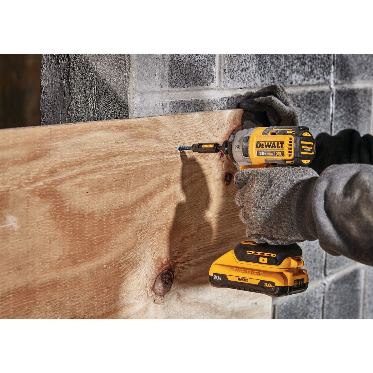 Dewalt DCK299M2 20V MAX XR Brushless Hammerdrill & Impact Driver Combo 4.0AH Kit