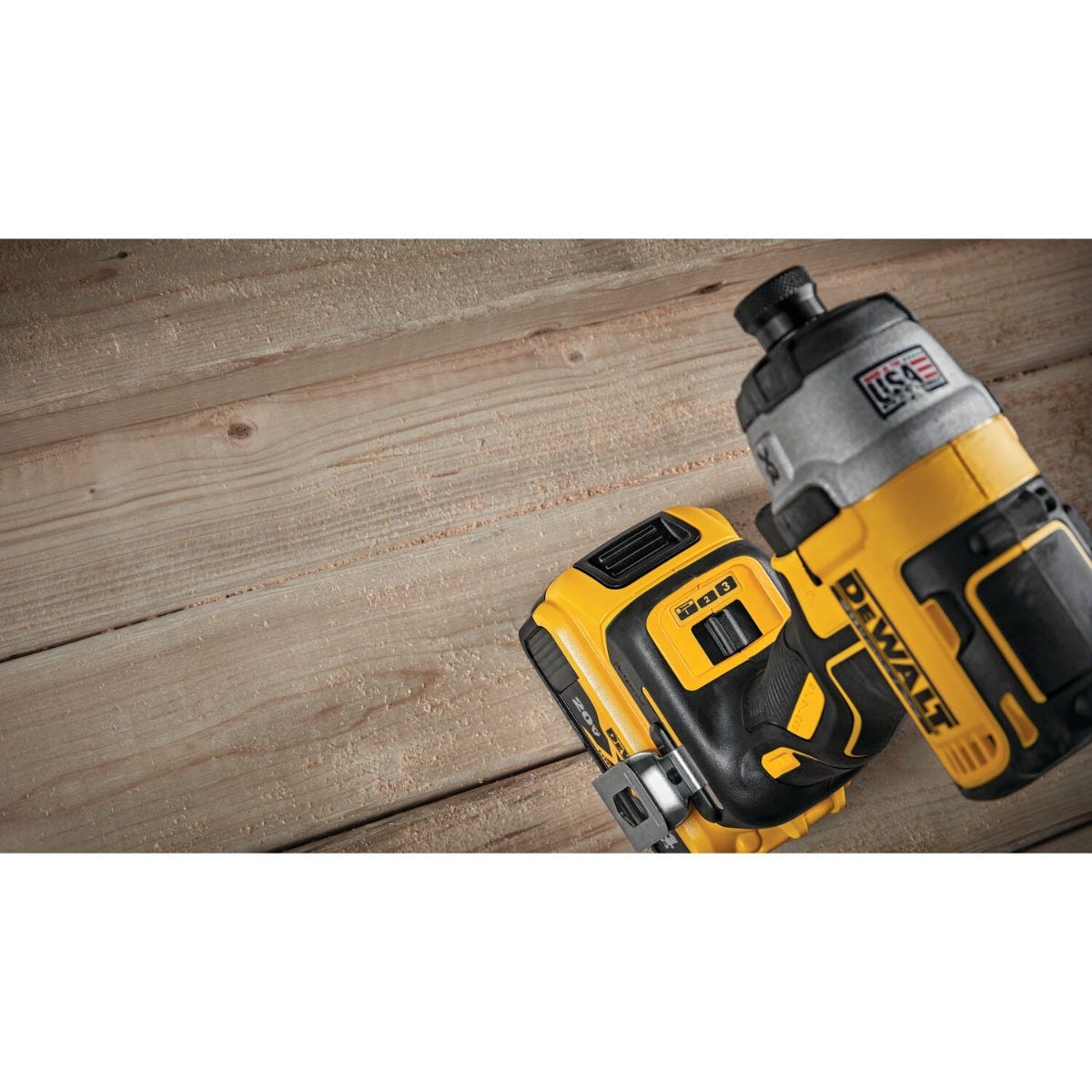 Dewalt DCK299M2 20V MAX XR Brushless Hammerdrill & Impact Driver Combo 4.0AH Kit