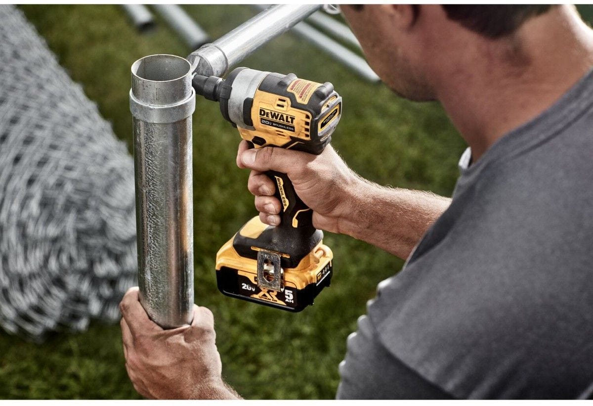 DeWALT DCF911B 20V MAX 1/2-in. Impact Wrench with Hog Ring Anvil, Tool Only