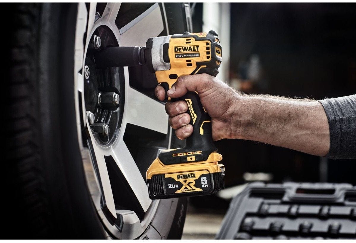DeWALT DCF911B 20V MAX 1/2-in. Impact Wrench with Hog Ring Anvil, Tool Only