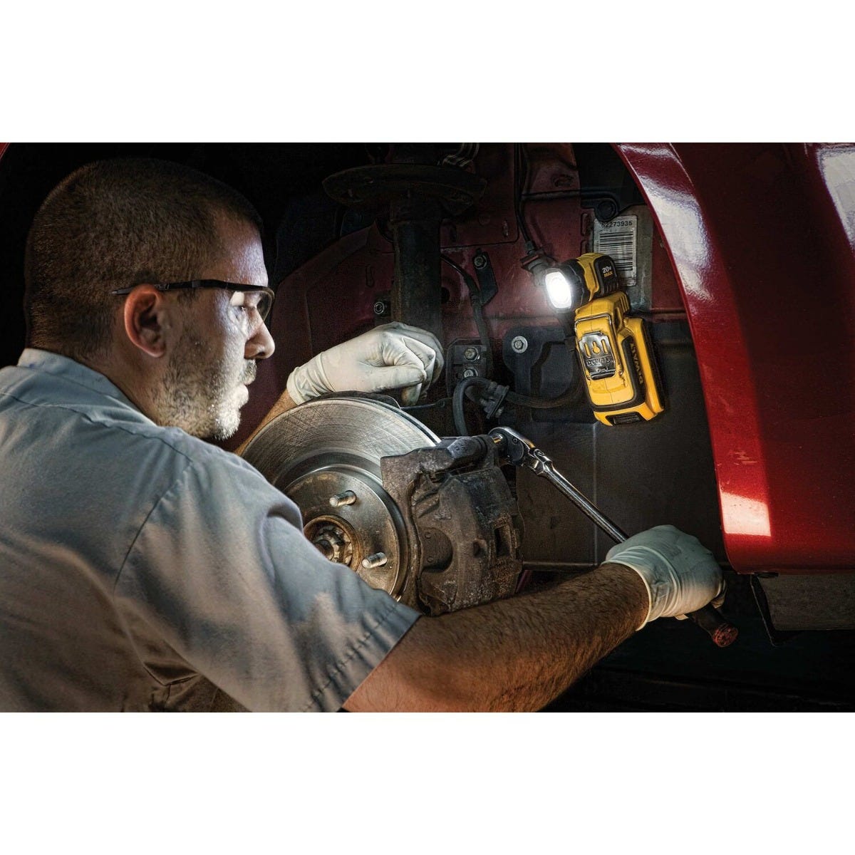 Dewalt DCL044 20V MAX 160 Lumen LED Handheld Worklight + 5.0Ah POWERSTACK Battery