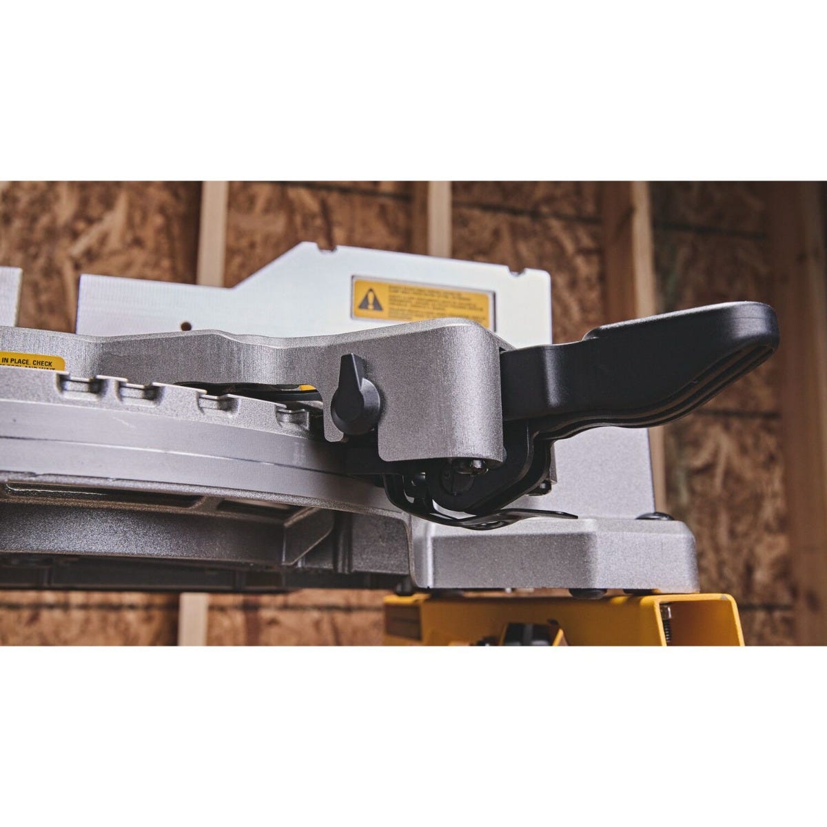 DeWALT DCS714WW1 DEWALT 20V MAX XR 10-in. Double Bevel Fixed Miter Saw 8.0Ah Kit