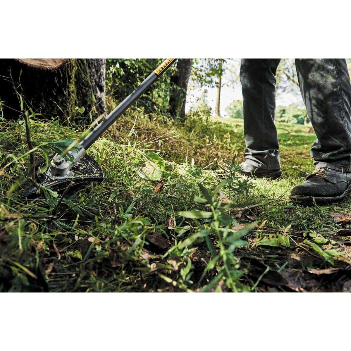 DeWalt DCST972B FlexVOLT 60V MAX 17-Inch Brushless Attachment Capable String Trimmer, Tool Only
