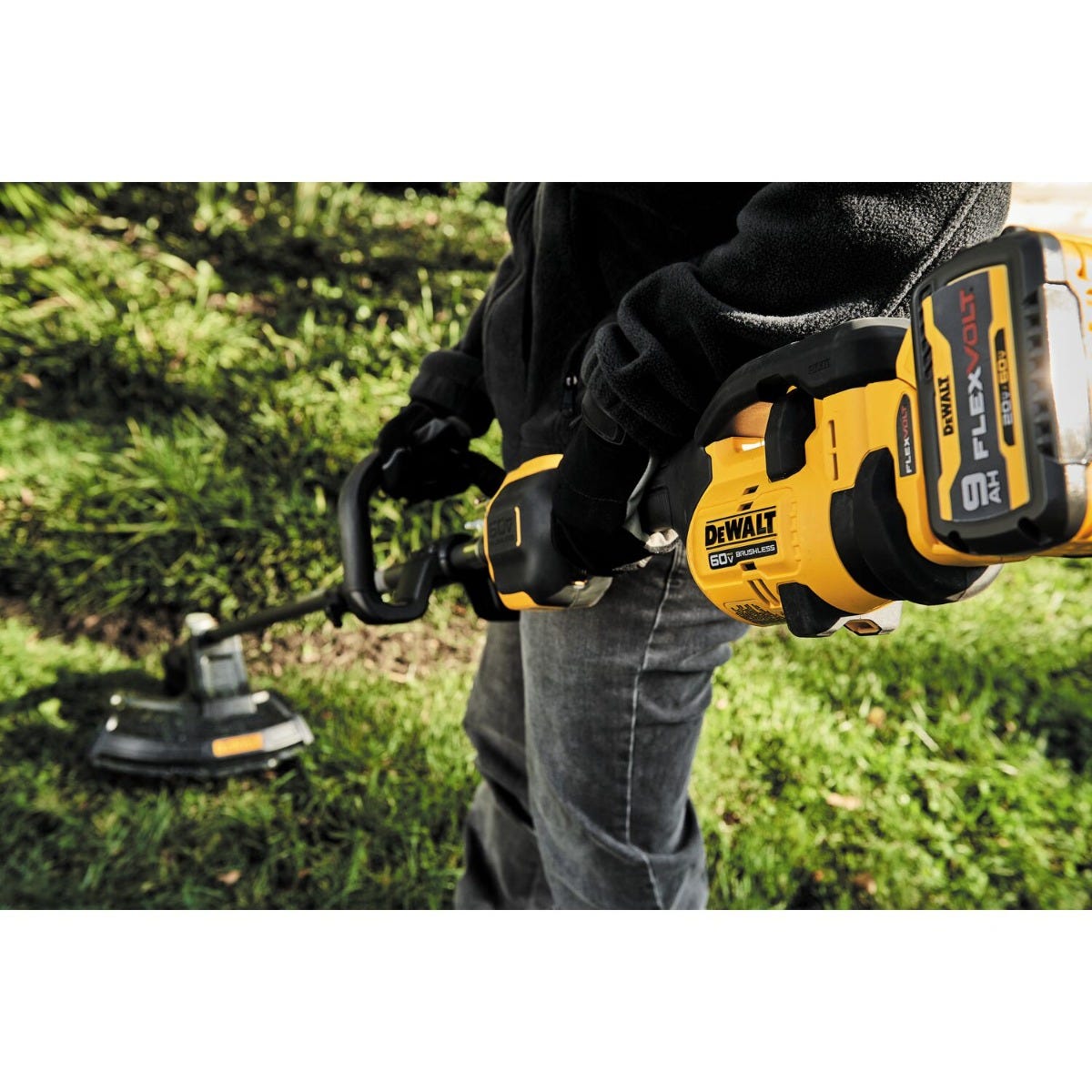 DeWalt DCST972B FlexVOLT 60V MAX 17-Inch Brushless Attachment Capable String Trimmer, Tool Only