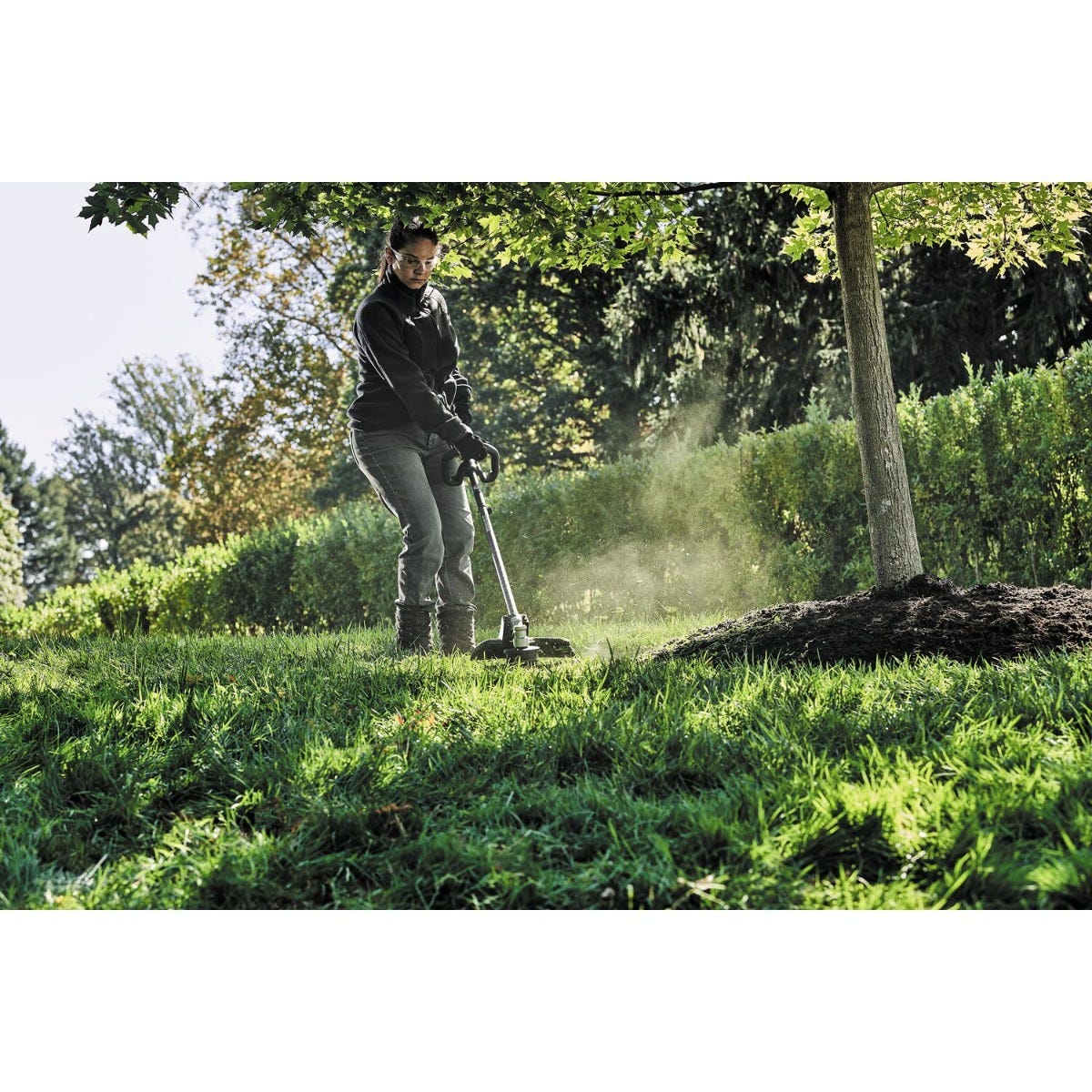 DeWalt DCST972B FlexVOLT 60V MAX 17-Inch Brushless Attachment Capable String Trimmer, Tool Only