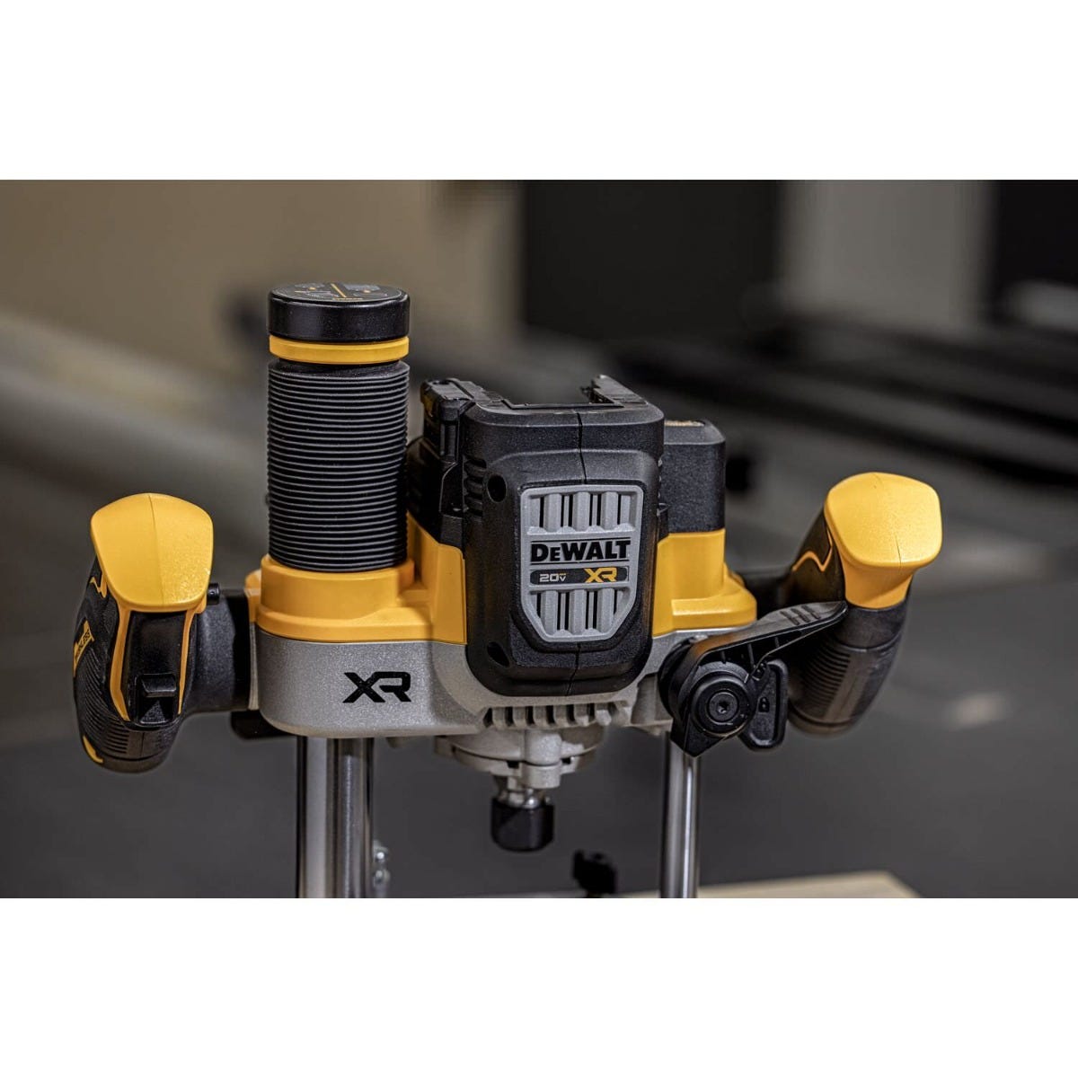 DeWalt DCW620B 20V MAX XR 2-1/4 Peak HP Plunge Router w/ 1/4-in. and 1/2-in. Collets, Tool Only