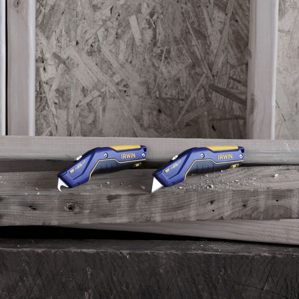 Irwin IWHT10436 3/4 in. Retractable Utility Knife w/ On-Tool Storage