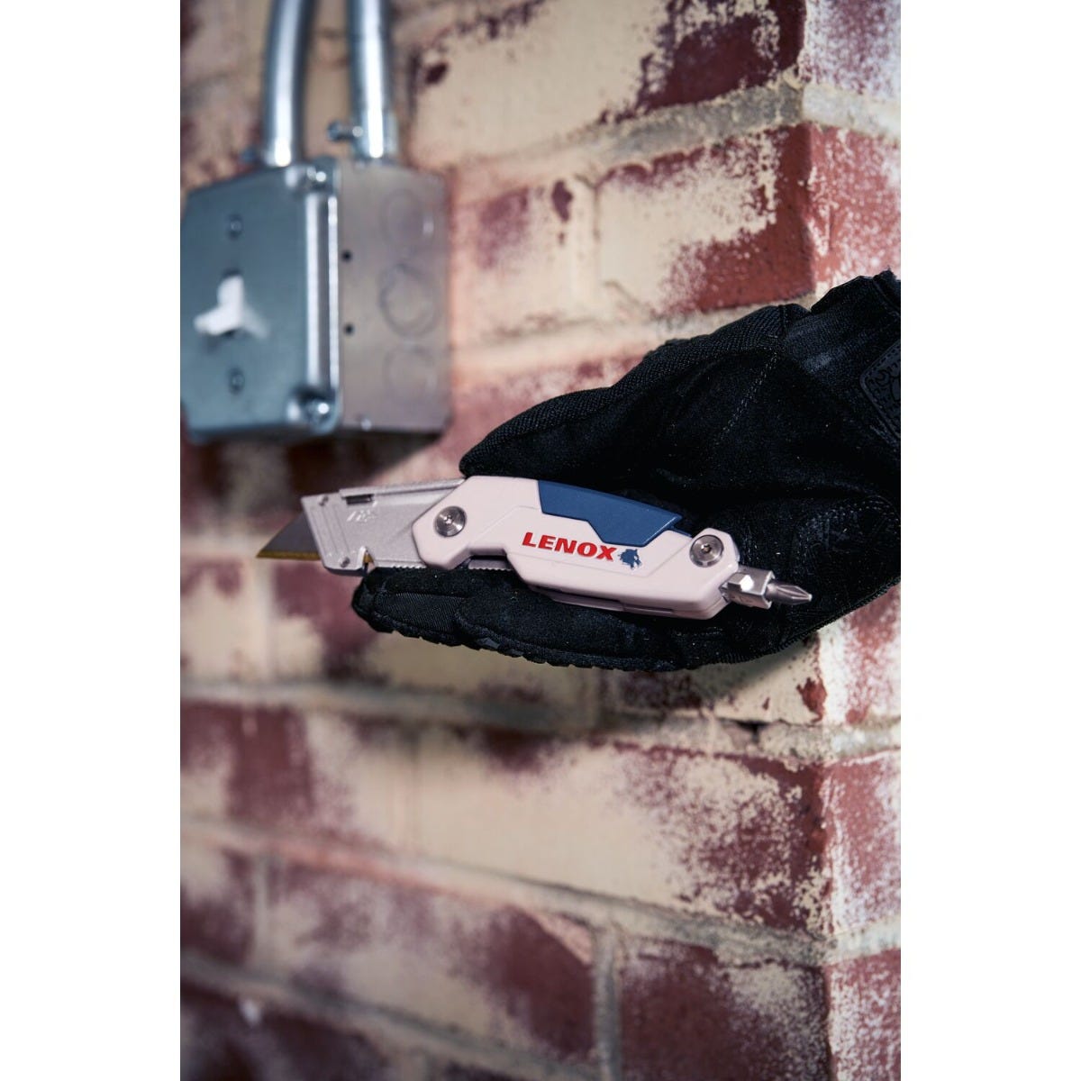 Lenox LXHT10601 Fixed Blade Folding Utility Knife