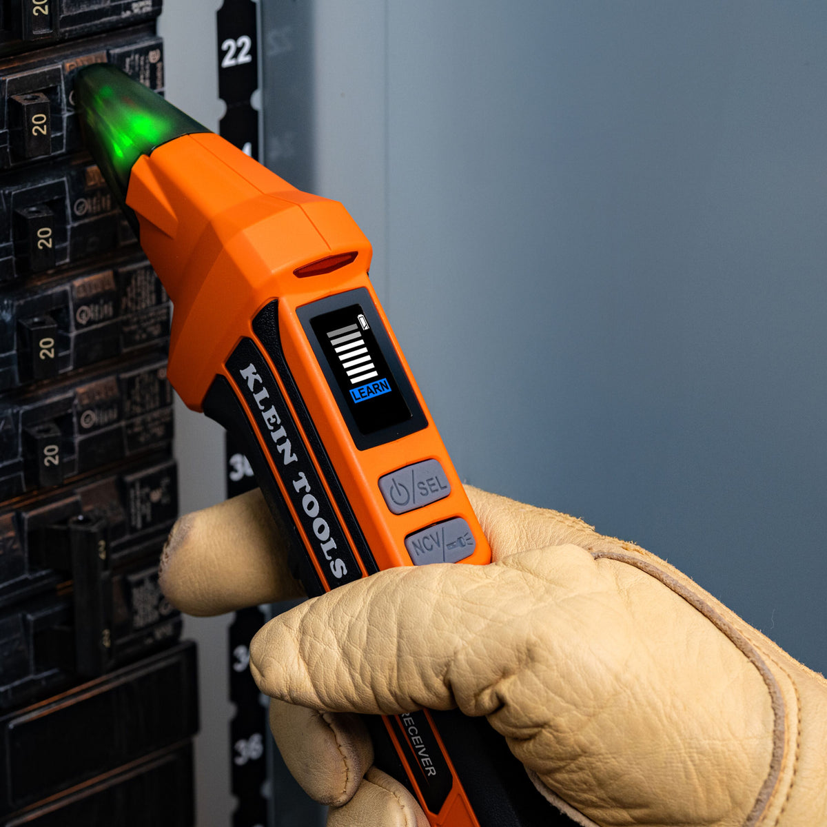 Klein Tools 4-in-1 Digital Circuit Breaker Finder (ET350) electrician finding a breaker at a residential panel