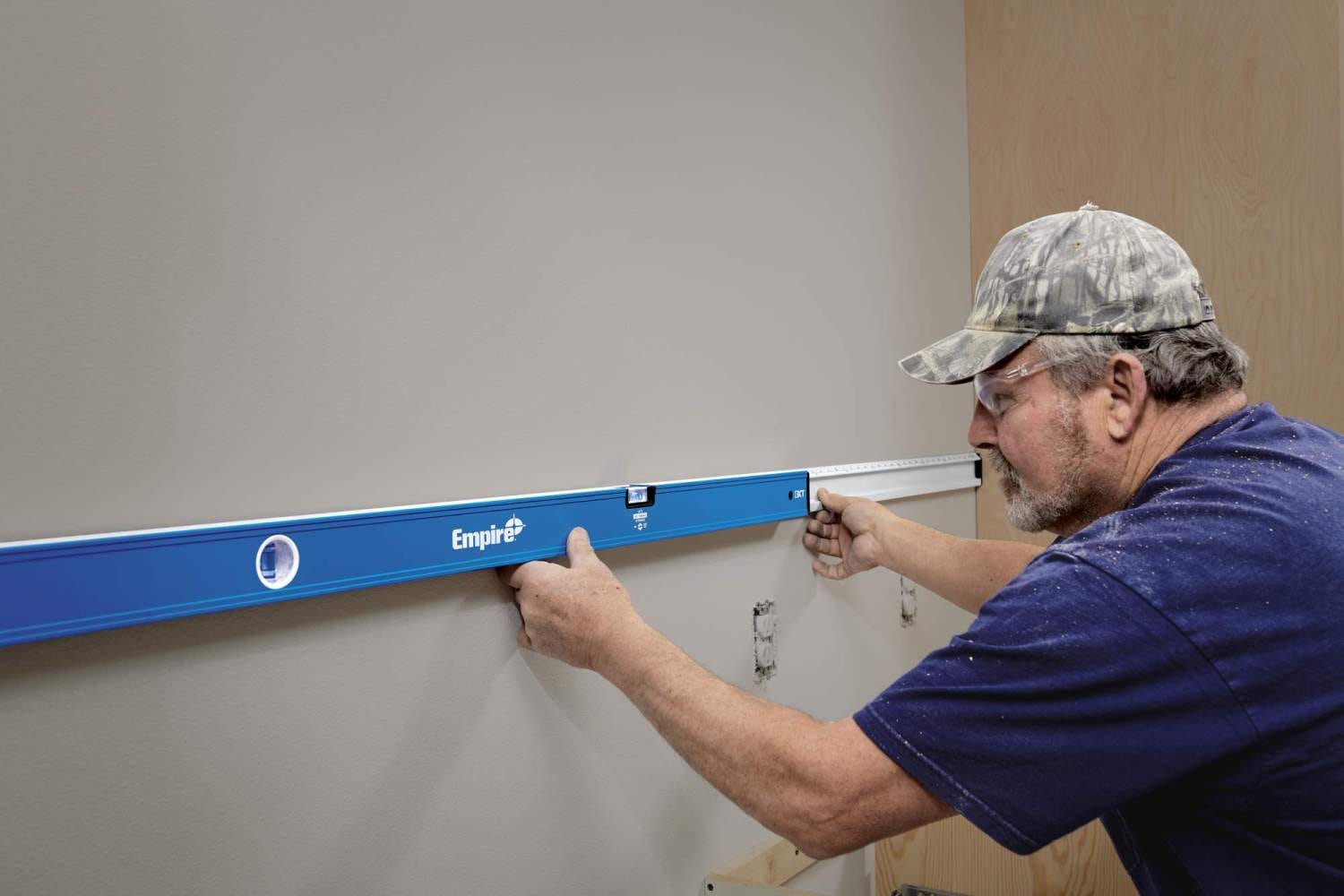 Empire eXT78 48"-to-78" eXT Extendable TRUE BLUE Box Level