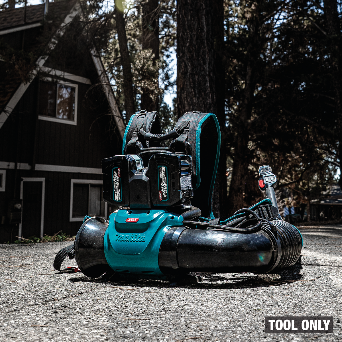 Makita 40V max XGT Brushless Backpack Blower (GBU04Z) - on the job site 21