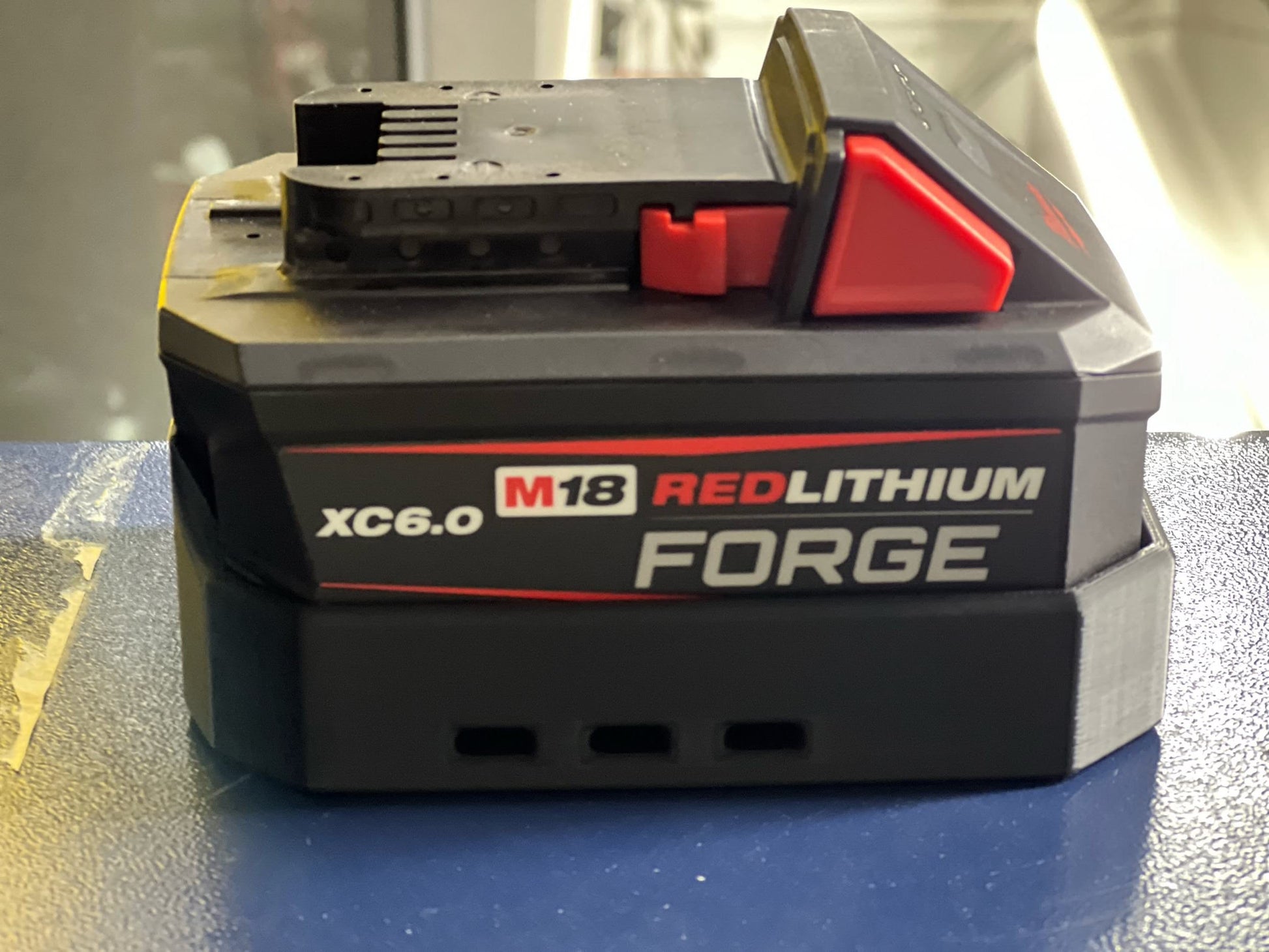STS Auto Design MW1860F Milwaukee Style Forge 6.0Ah Magnetic Battery Cover