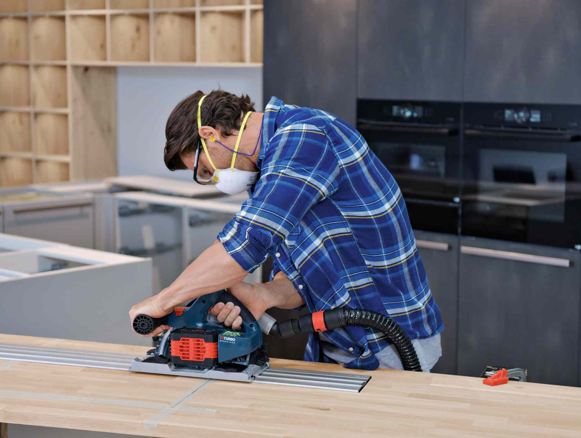Bosch GKT18V-20GCL14 PROFACTOR CORE18V Connected-Ready Track Saw 8.0Ah Kit