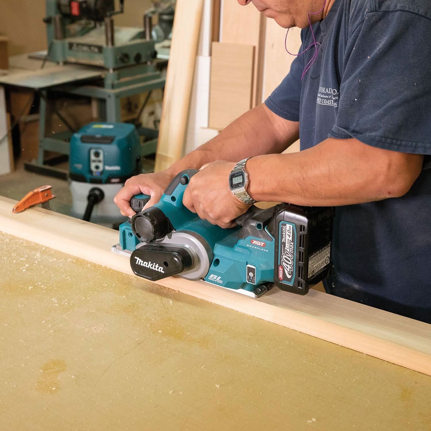 Makita 40V max XGT Brushless 3-1/4" Planer Kit AWS Capable (4.0Ah) w/ 40V max XGT 13" Fan