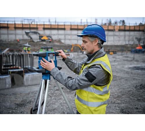 Bosch GRL4000-90CHVGK 18V REVOLVE4000 Connected Green-Beam Self