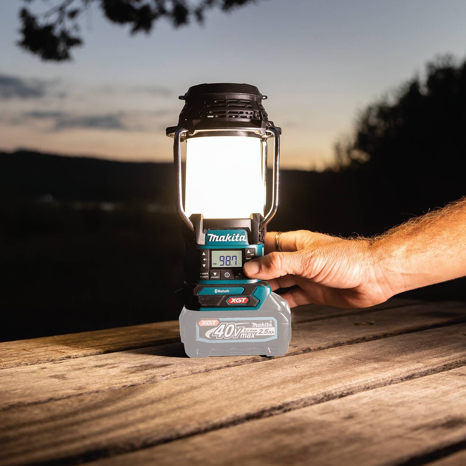 Makita GRM04 40V max XGT Cordless Lantern with Radio, Tool Only