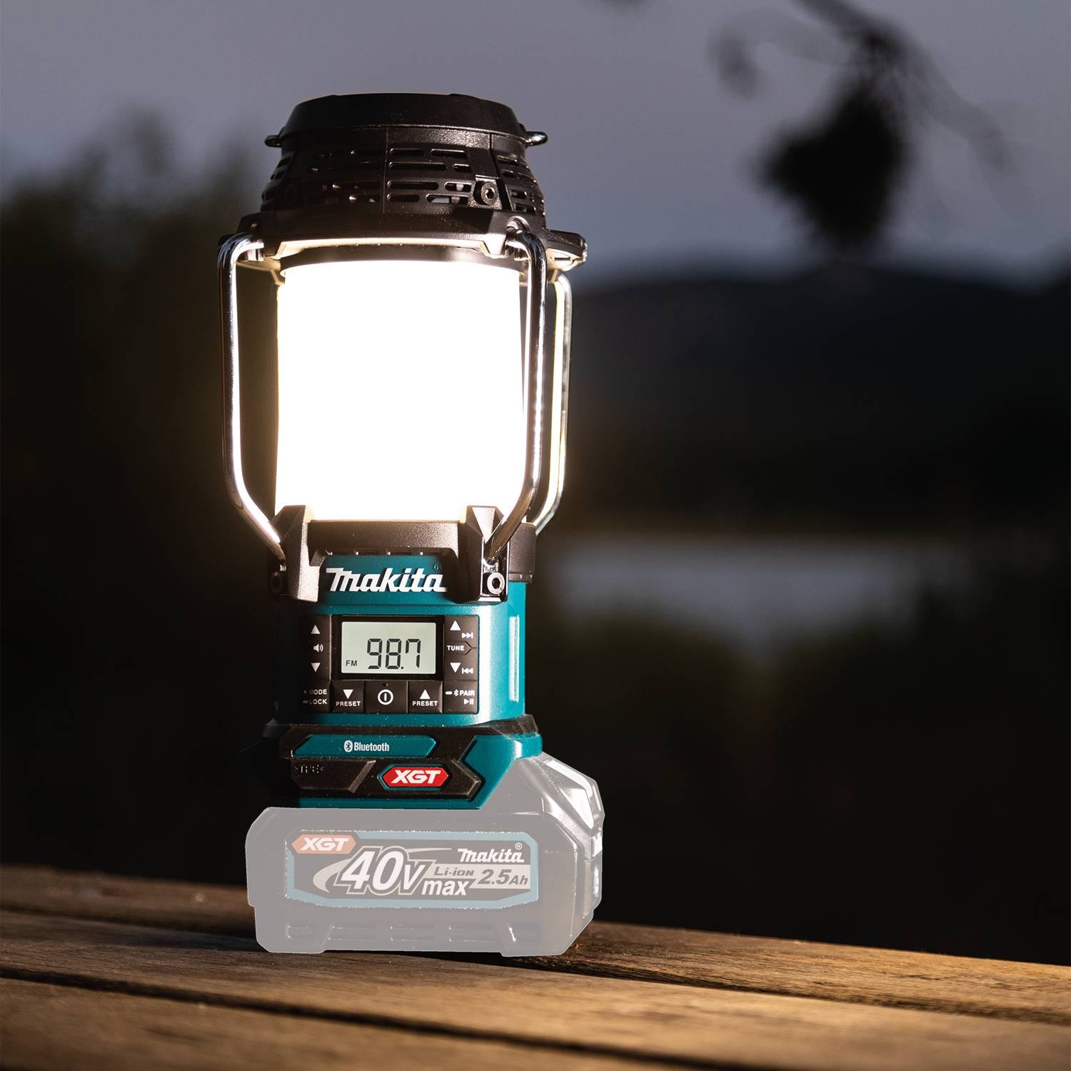 Makita GRM04 40V max XGT Cordless Lantern with Radio, Tool Only
