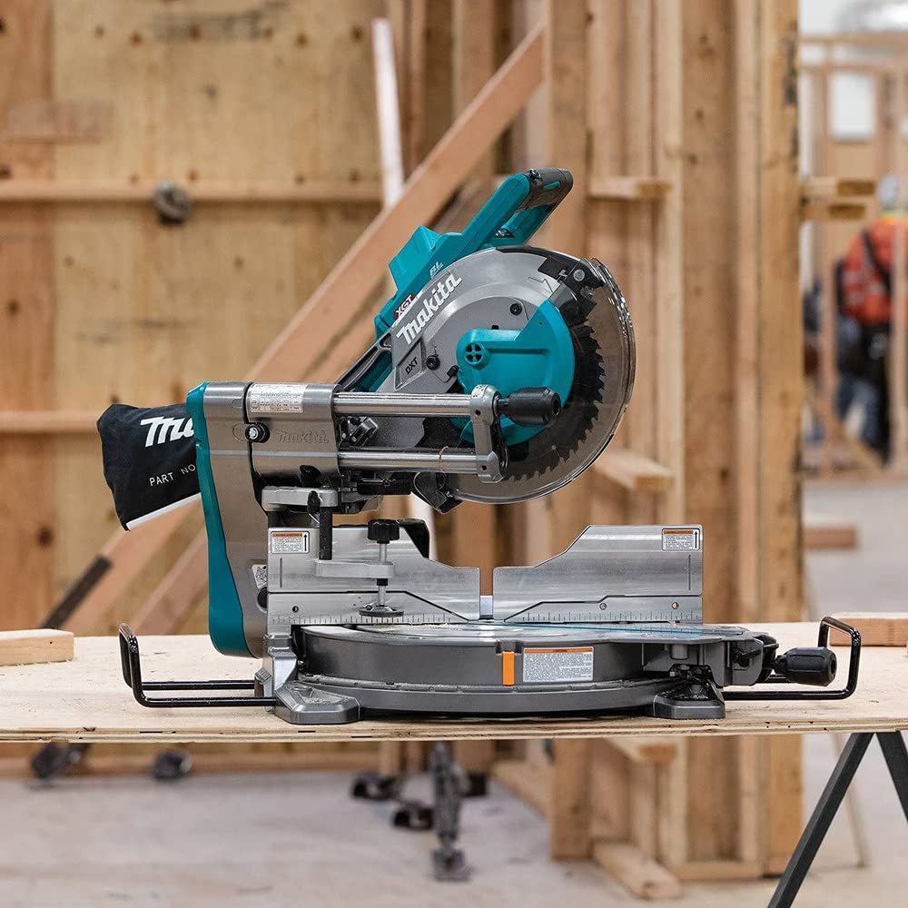 Makita GSL03Z 40V max XGT Brushless Cordless 10" Dual-Bevel Sliding Compound Miter Saw, AWS Capable, Tool Only