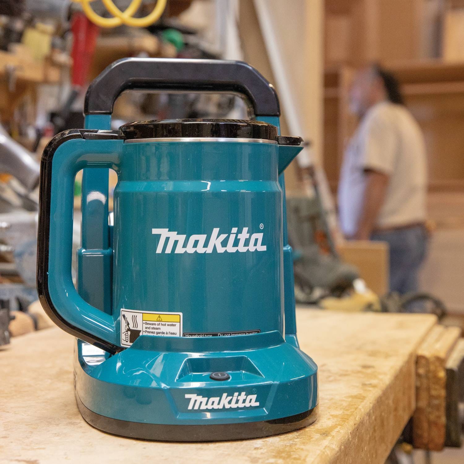 Makita XGT 電気ケトル 青　40V マキタ Amazon.co.jp: マキタ(Makita) 充電式ケトル 40Vmax バッテリ
