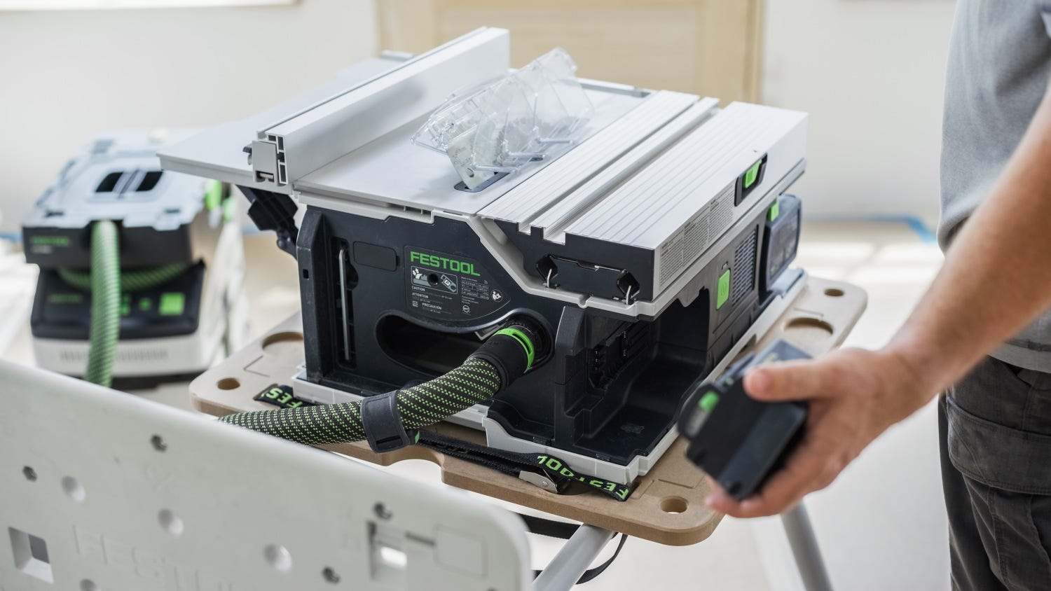 Festool 577378 CSC SYS 50 EBI-Plus Cordless Table Saw