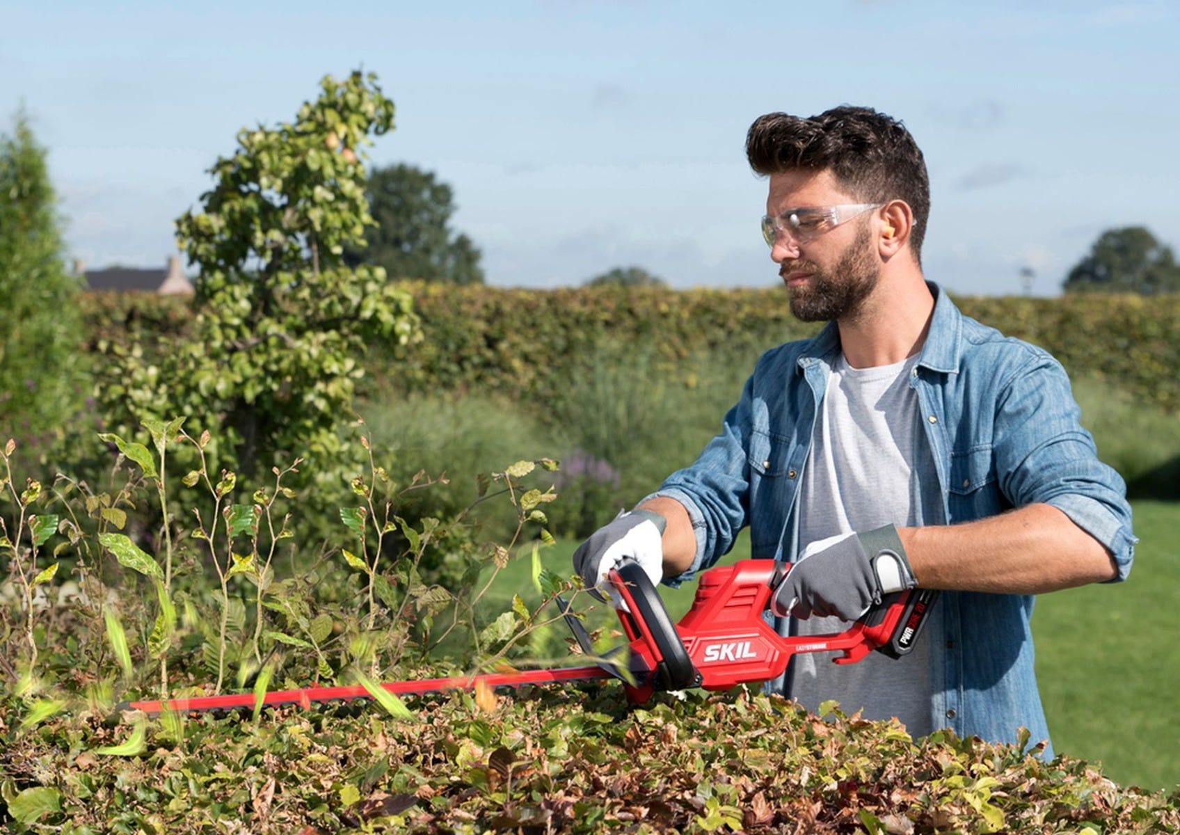 SKIL HT4222B-10 PWRCORE 20 22" Hedge Trimmer with Battery and Charger
