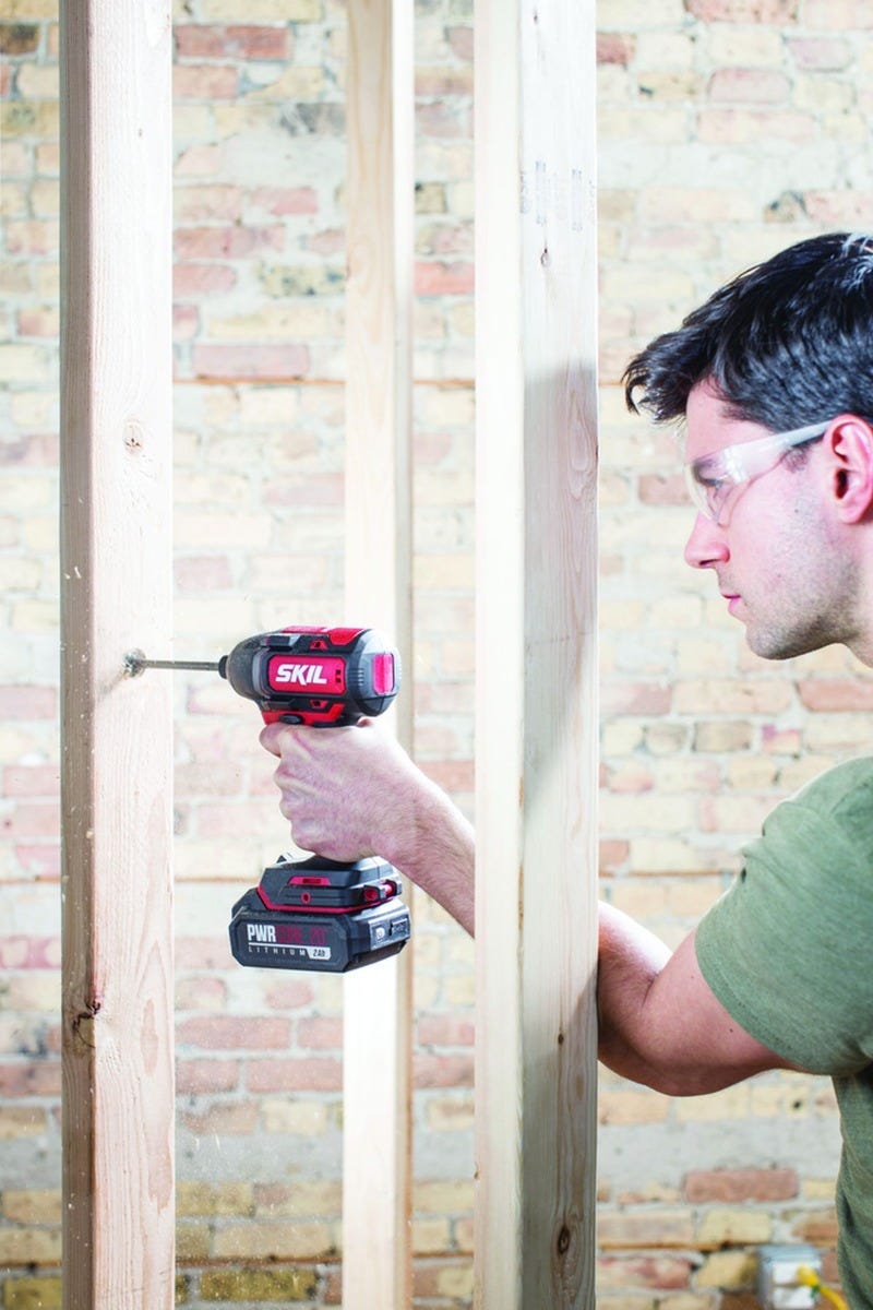 SKIL ID573902 PWR CORE 20 Brushless 20V 1/4 In. Hex Impact Driver Kit with Auto PWR JUMP Charger