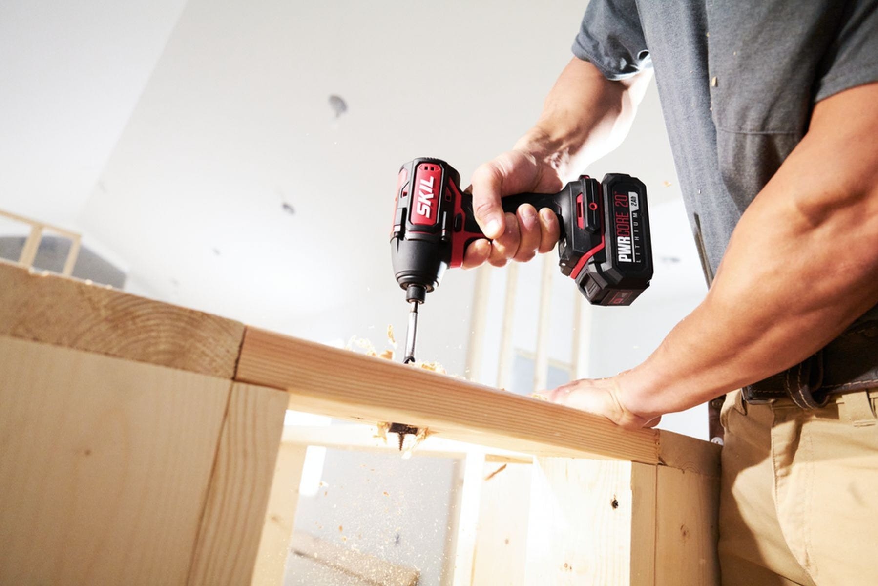 SKIL ID573902 PWR CORE 20 Brushless 20V 1/4 In. Hex Impact Driver Kit with Auto PWR JUMP Charger