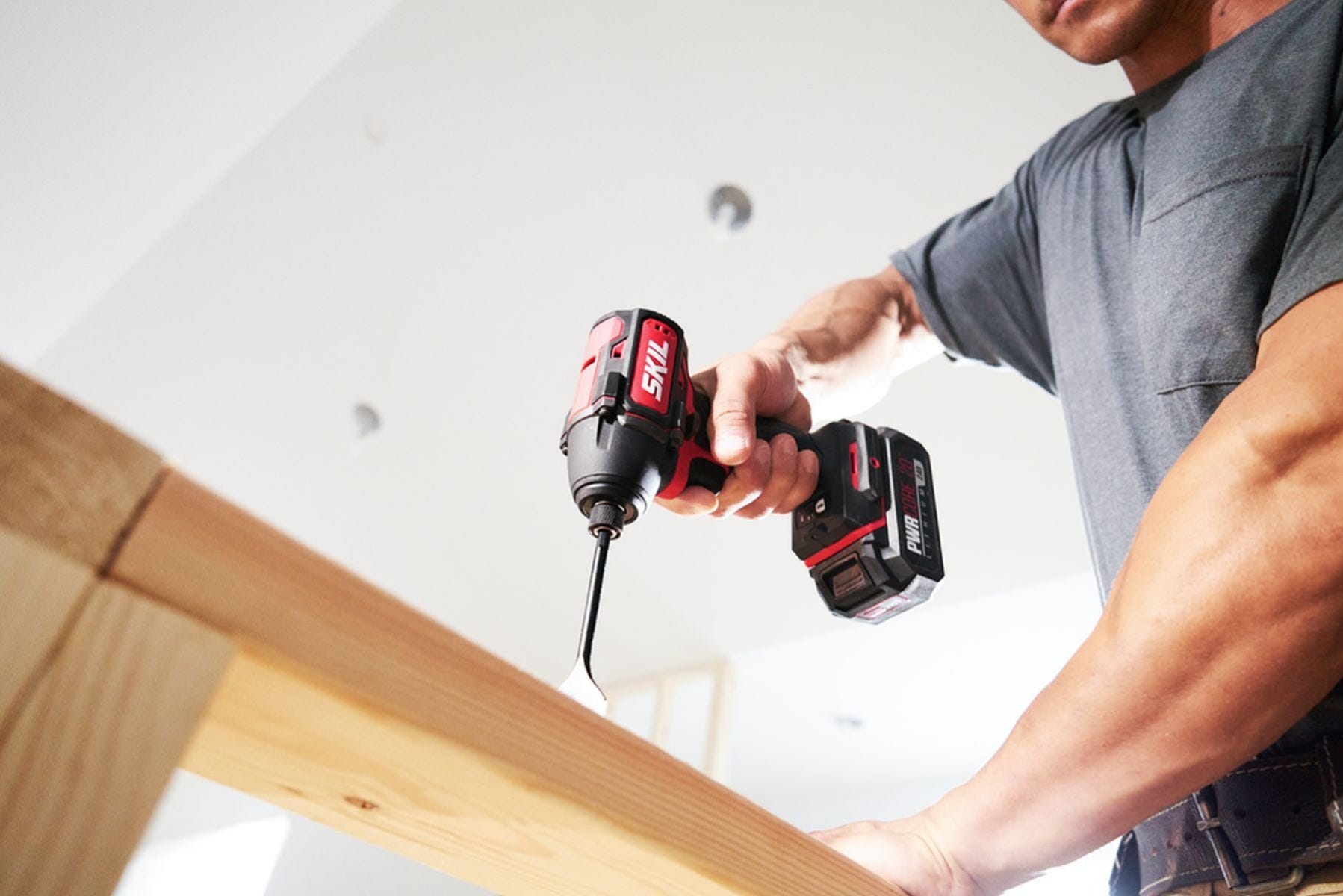 SKIL ID573902 PWR CORE 20 Brushless 20V 1/4 In. Hex Impact Driver Kit with Auto PWR JUMP Charger