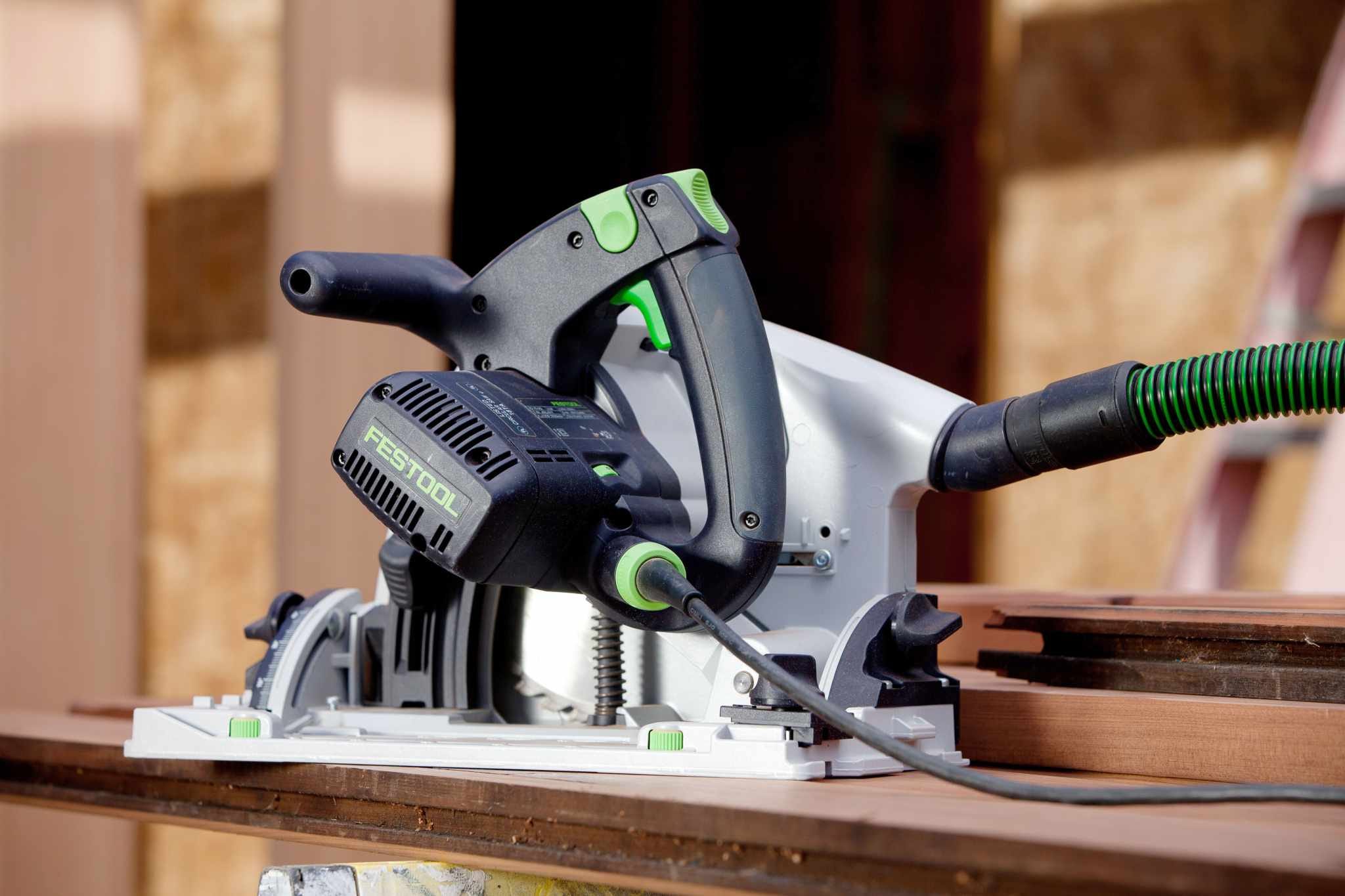 Festool 576119 TS 75 EQ Plunge Cut Track Saw w/ 75" Guide Rail & Systainer3