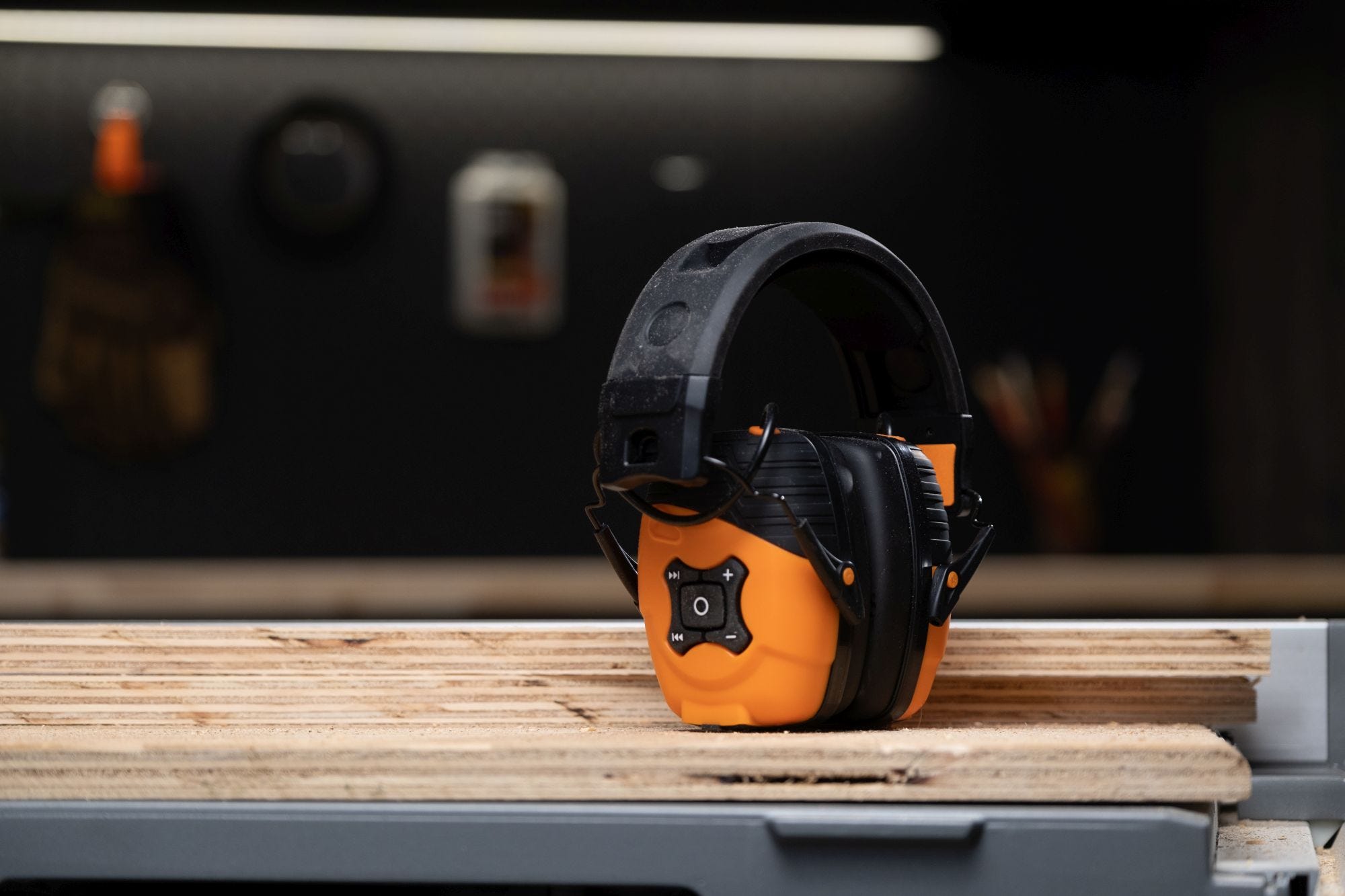 ISOtunes IT-48 LINK 2.0 Bluetooth Earmuff - Safety Orange