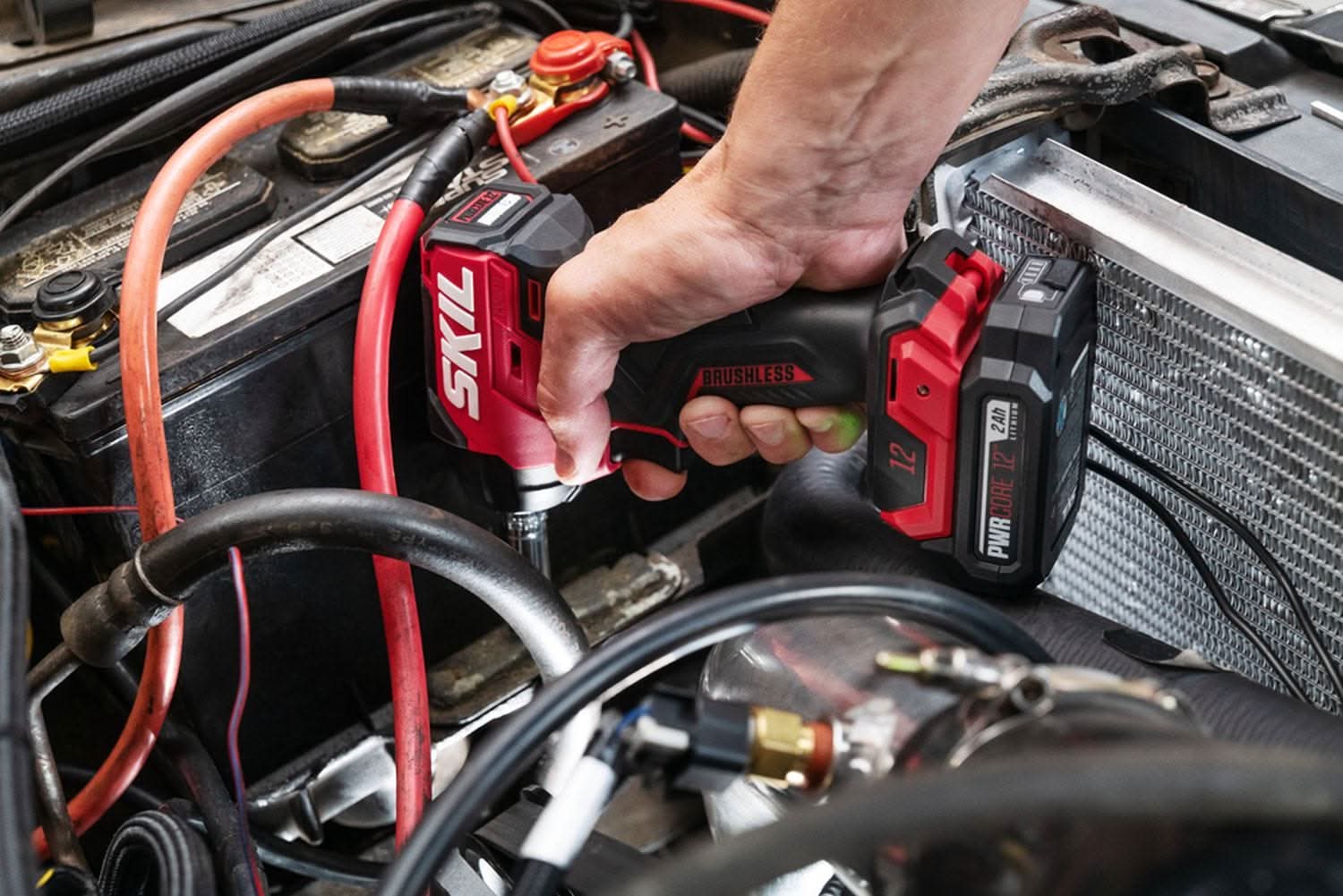 SKIL IW6744A-10 PWR CORE 12 Brushless 12V 3/8 IN. Impact Wrench Kit