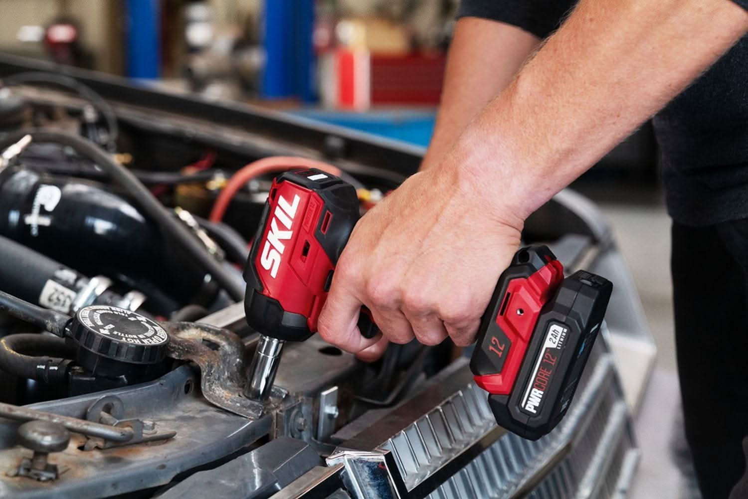 SKIL IW6744A-10 PWR CORE 12 Brushless 12V 3/8 IN. Impact Wrench Kit