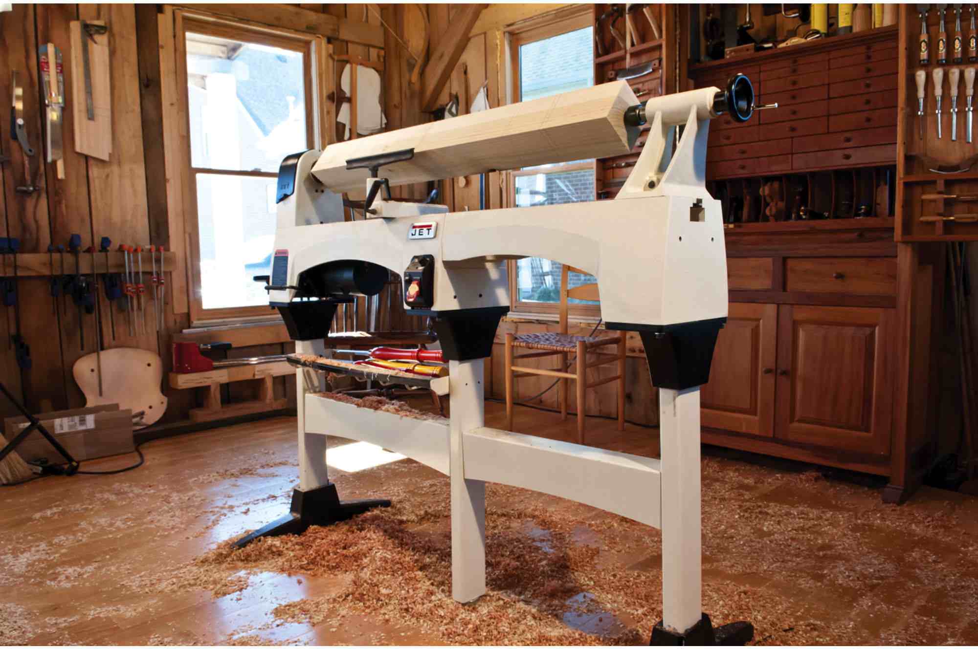 Jet 719200 JWL-1221VS 12'' x 21'' Variable Speed Wood Lathe