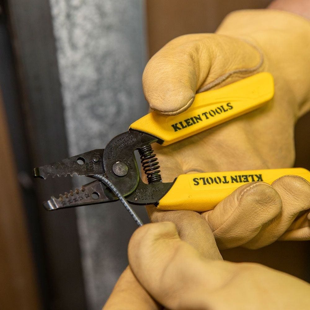 Klein 11048 Dual-Wire Stripper/Cutter for Solid Wire