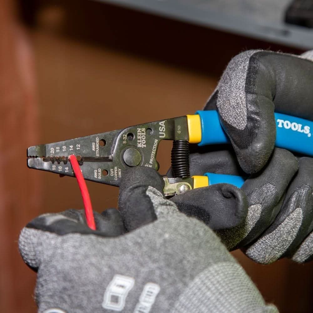 Klein Tools 25 ft. Multi Flex Glow Rod Set with Folding Jab Saw and Solid/Stranded Copper Wire Stripper