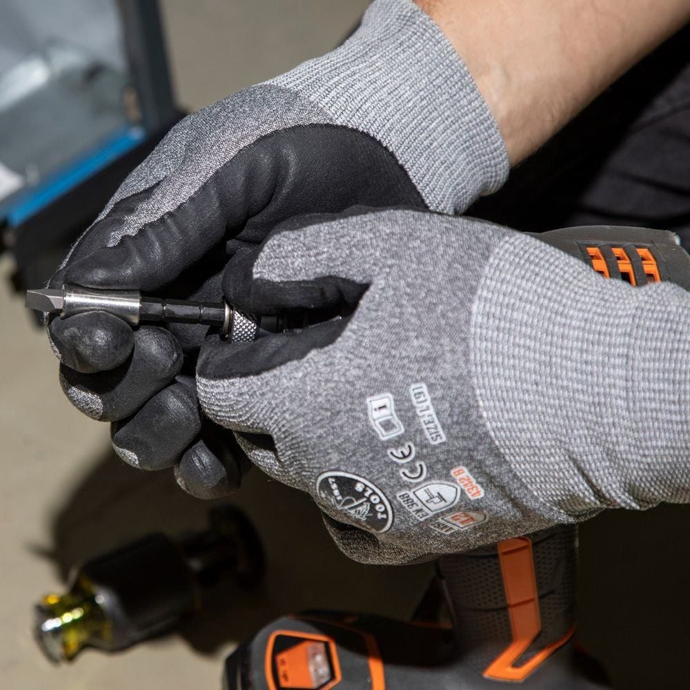 Klein 32308 8-in-1 Multi-Bit Adjustable Length Stubby Screwdriver