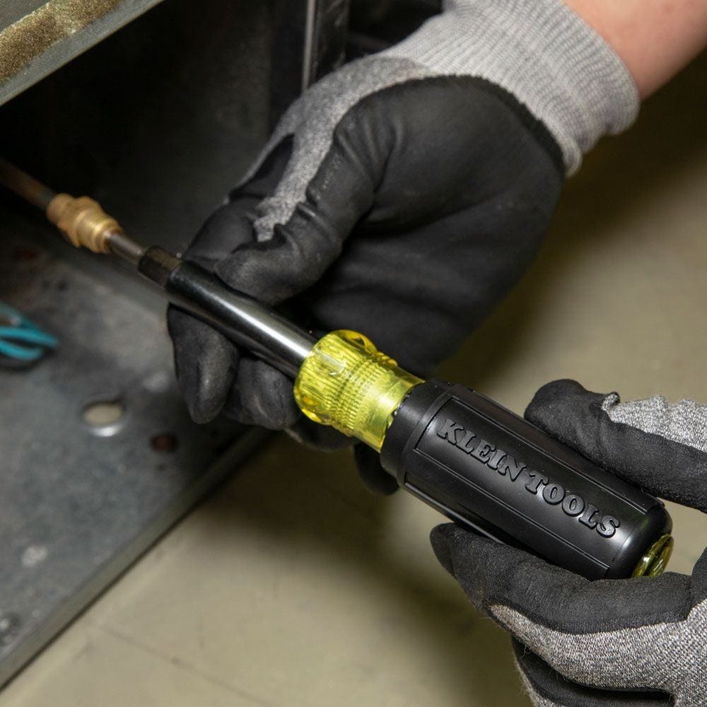 Klein 32527 Multi-Bit Screwdriver / Nut Driver, 11-in-1, Ph, Sl, Sq, Schrader Bits