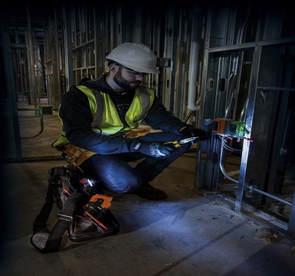 Klein CL700 Digital Clamp Meter, AC Auto-Ranging TRMS, Low Impedance (LoZ) Mode