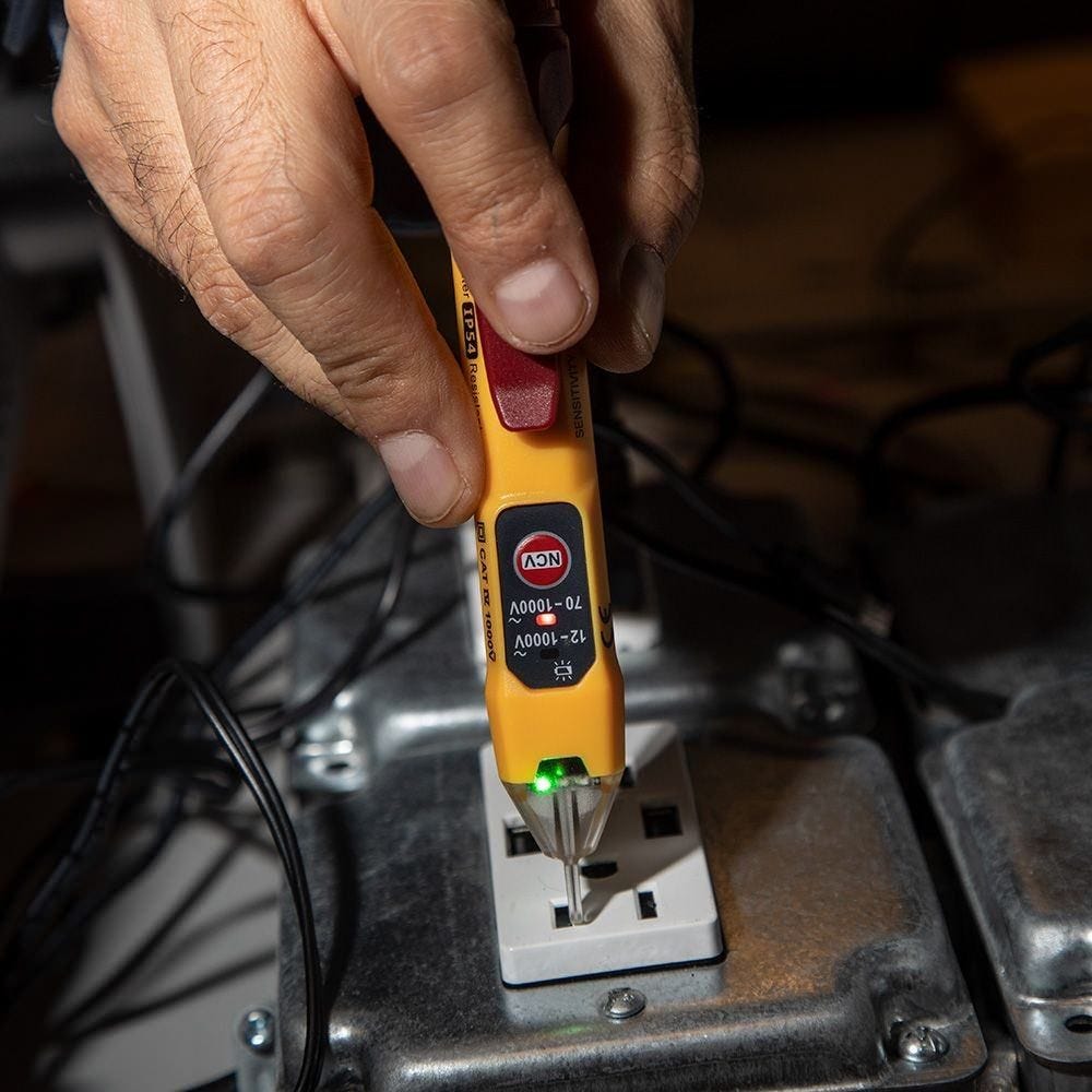 Klein NCVT2PKIT Dual Range Non-Contact Voltage Tester with Receptacle Tester